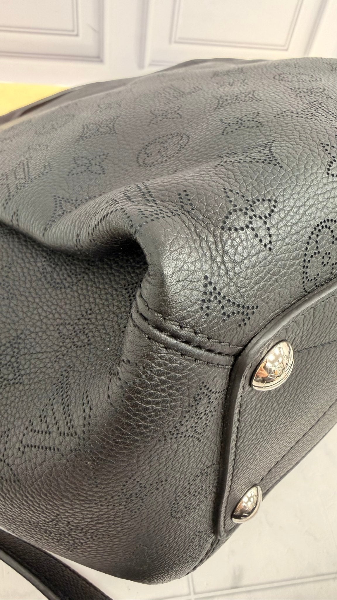 Louis Vuitton Black Mahina Leather Babylone PM Shoulder Bag