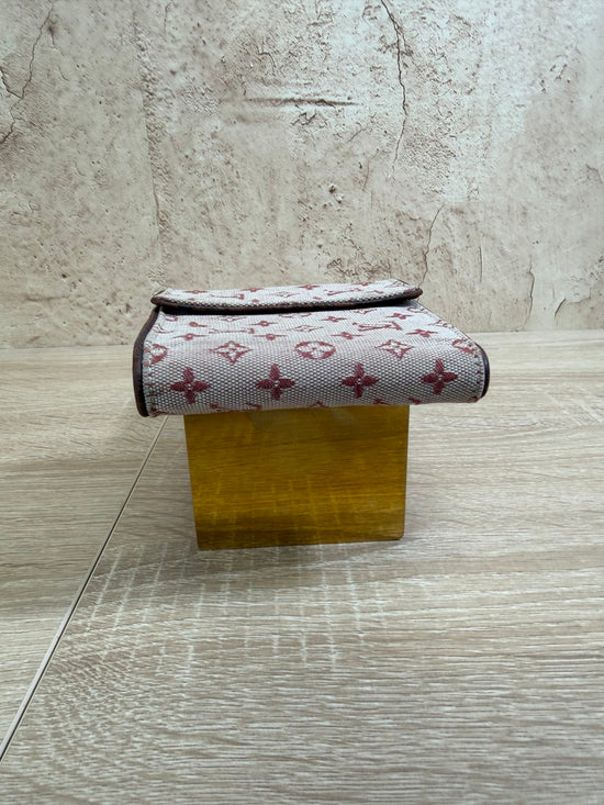 https://res.cloudinary.com/dyql5hig8/image/upload/v1758834507/bu9bhj14q9puyko98qau.jpg
