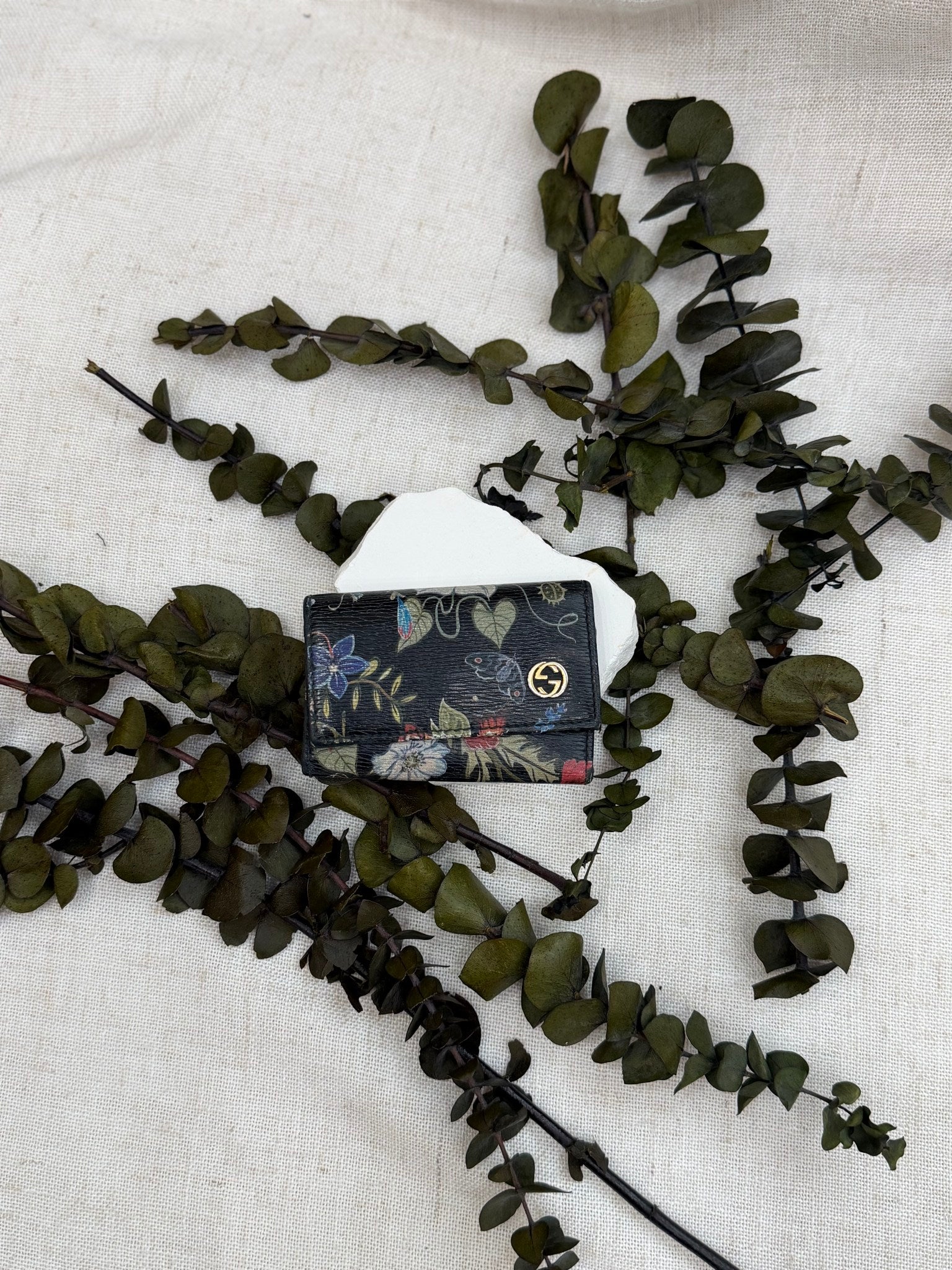 Gucci Black Floral 6 Key Ring Holder