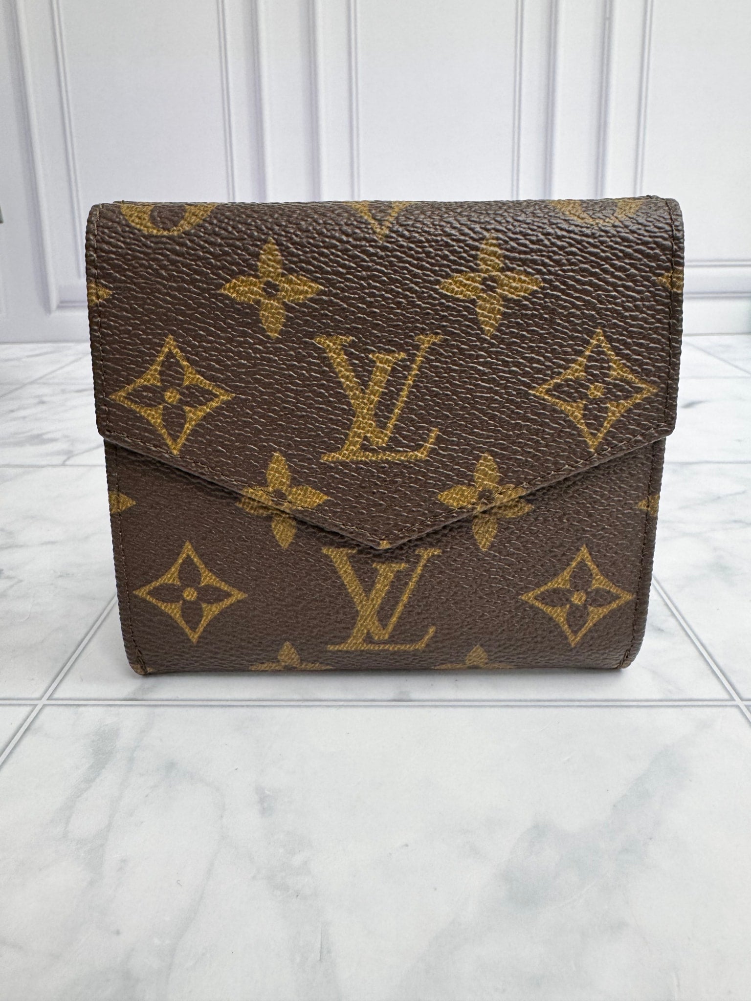 Louis Vuitton Monogram Elise Compact Wallet