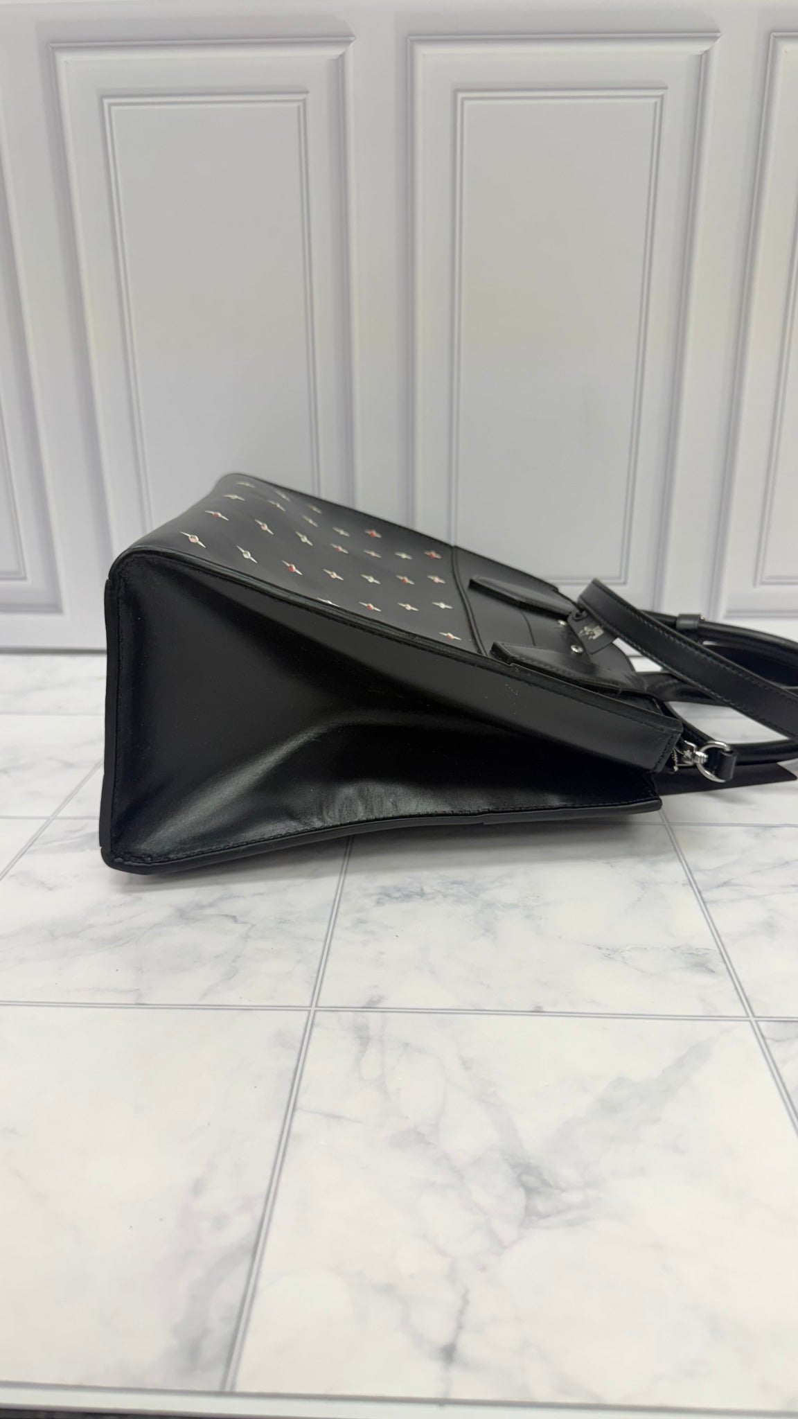 Louis Vuitton Black Leather City Steamer MM Handbag 