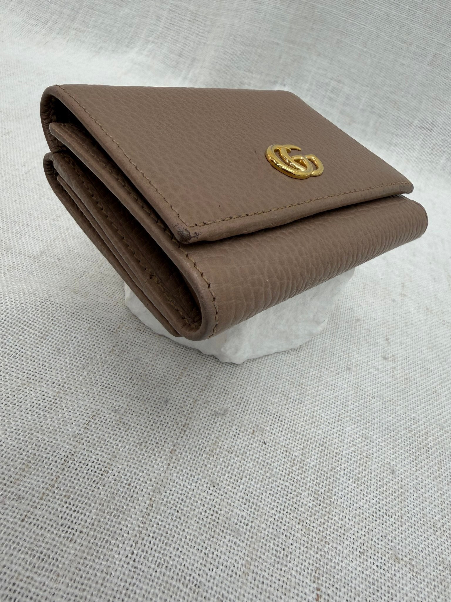 Gucci Dusty Rose Leather Marmont Compact Wallet