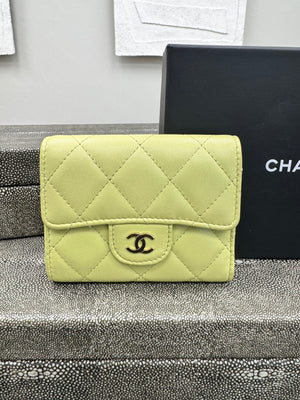 Chanel Green Diamond Quilted Leather Flap Compact Wallet