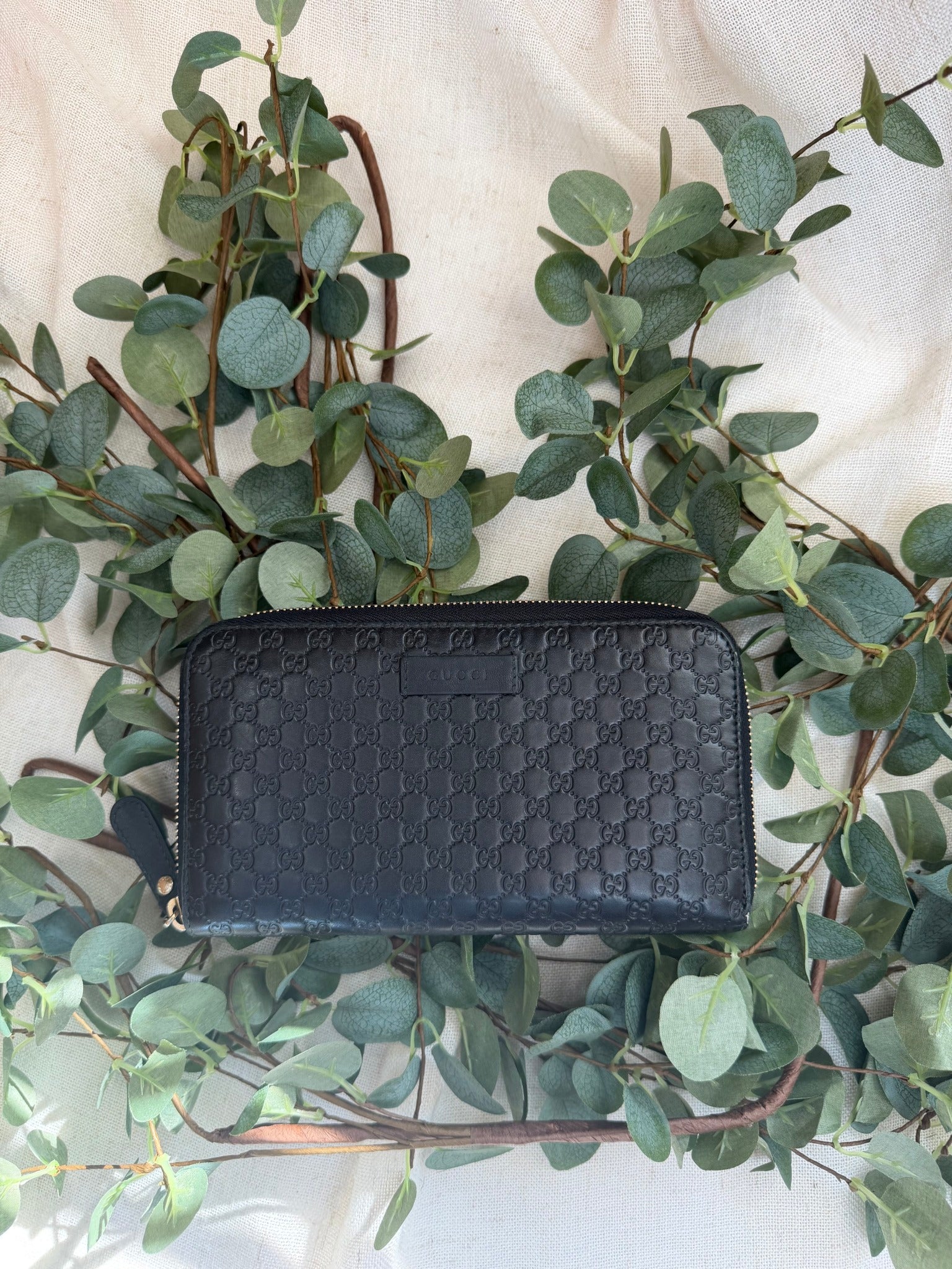 Gucci Black Guccissima Zippy Wallet
