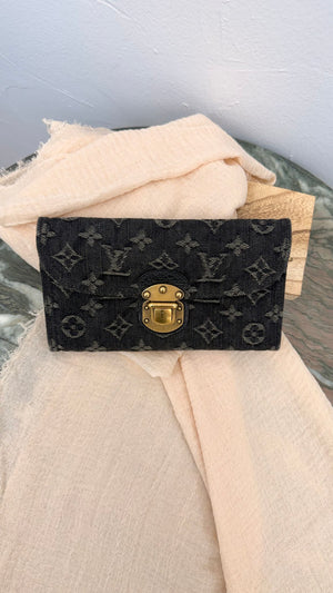 Louis Vuitton Monogram Black Denim Amelia Wallet