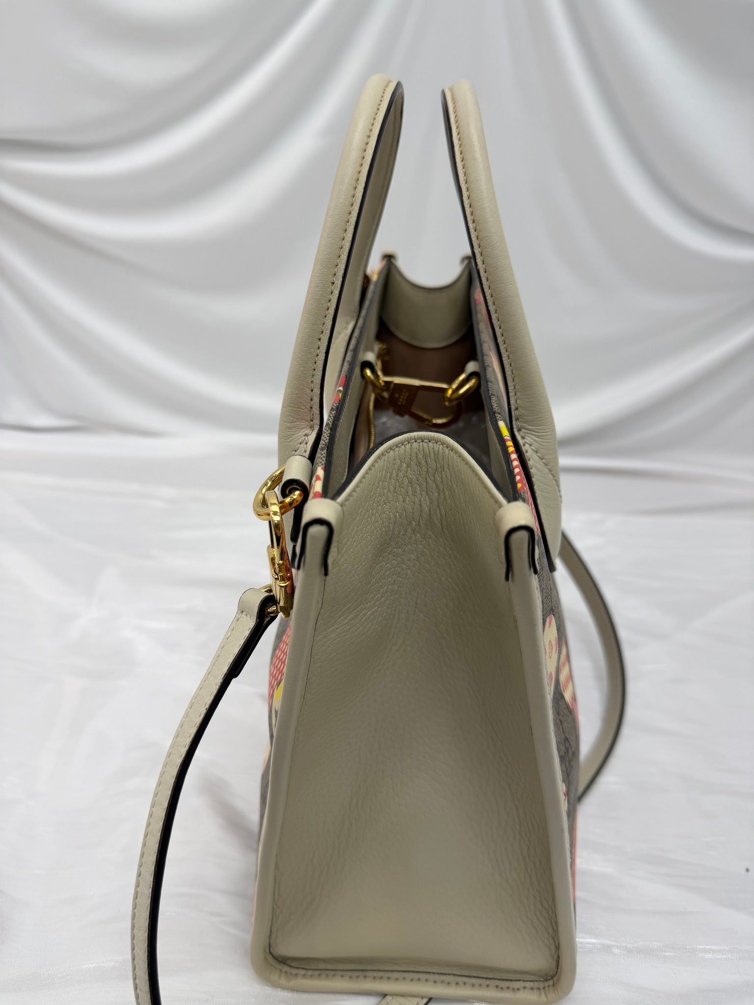 Gucci Multicolor GG Supreme Les Pommes Small Tote