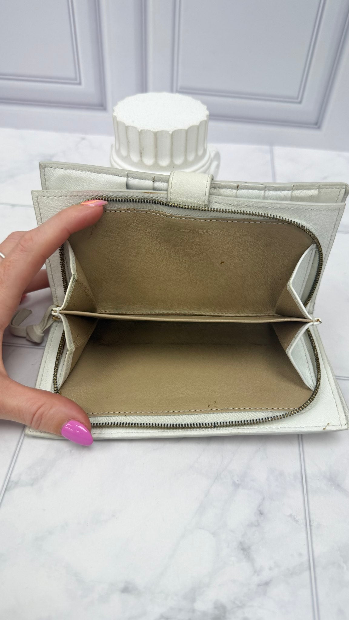 Bottega Veneta White Intrecciato Leather Compact Wallet