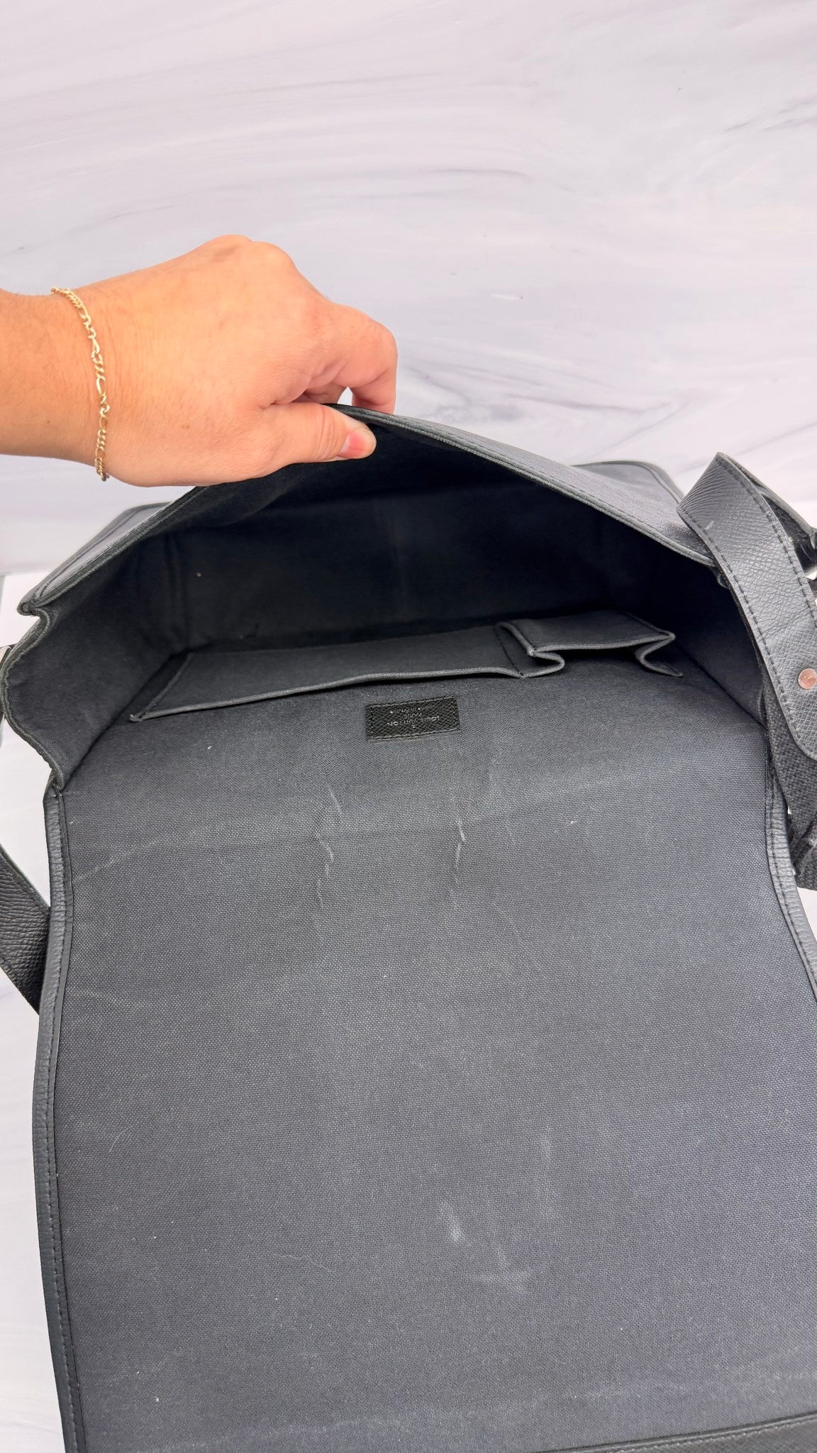 Louis Vuitton Black Taiga Leather Crossbody Bag