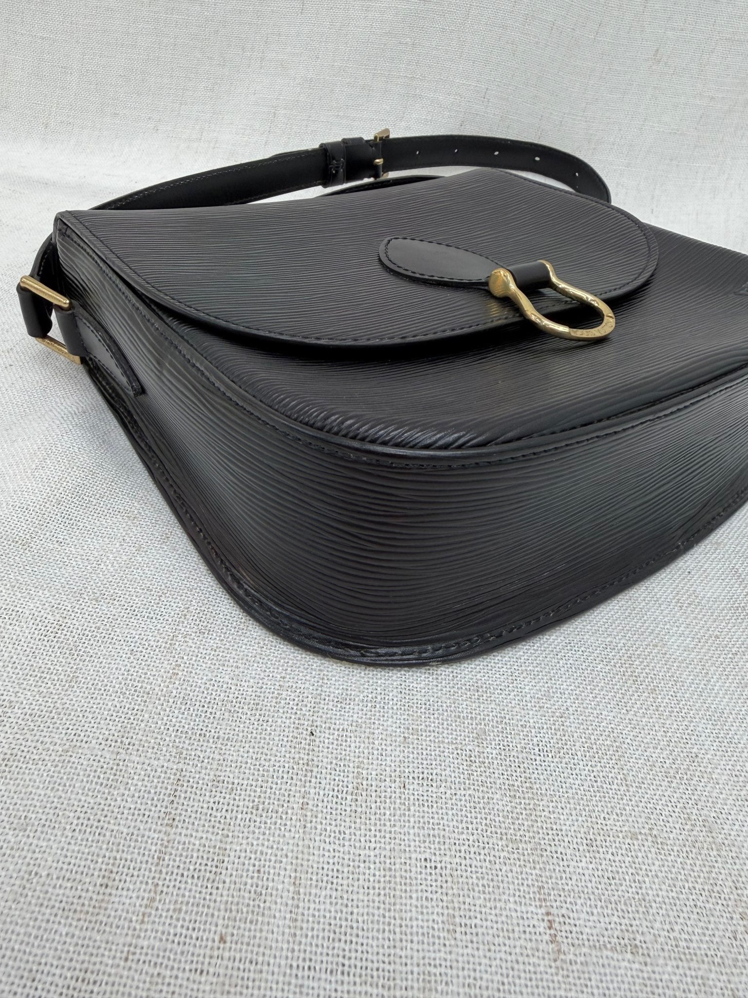Louis Vuitton Black Epi Saint Cloud GM
