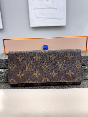 Louis Vuttion Monogram Long Wallet