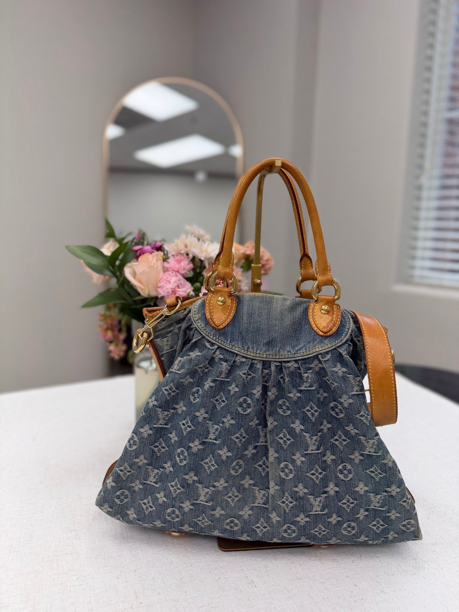Louis Vuitton Blue Denim Monogram Neo Cabby Tote Bag 