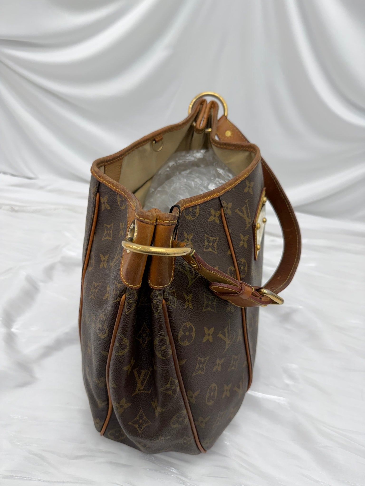 Louis Vuitton Monogram Galliera Bag