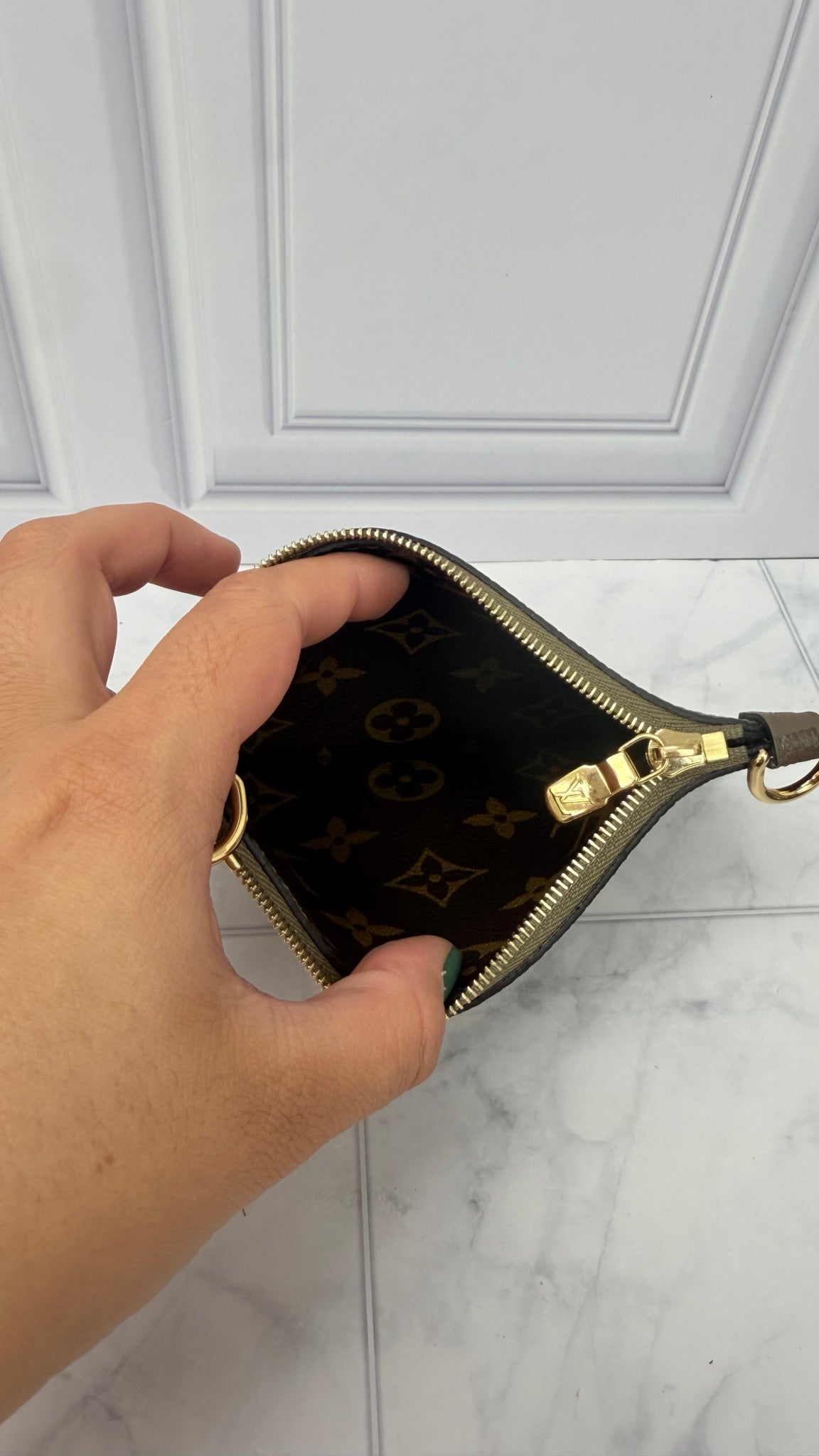 BRAND NEW - Louis Vuitton Tan Grained Calfskin Leather Neverfull Inside Out BB Pochette