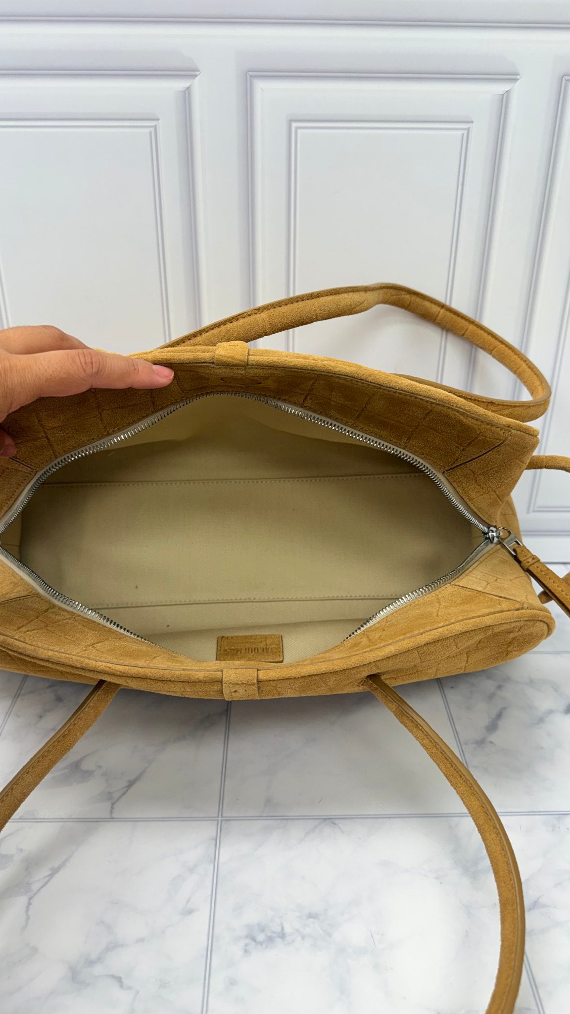 BRAND NEW - Jacquemus Camel Suede Leather Le Turismo Shoulder Bag