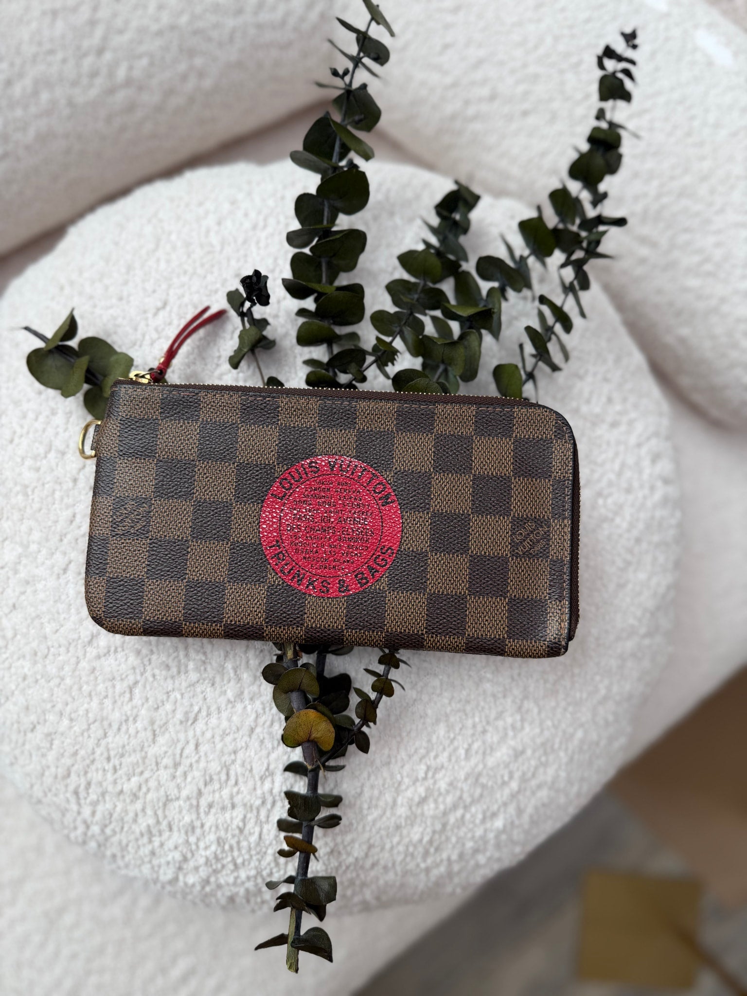 Louis Vuitton Damier Ebene Trunks L Zippy Wallet