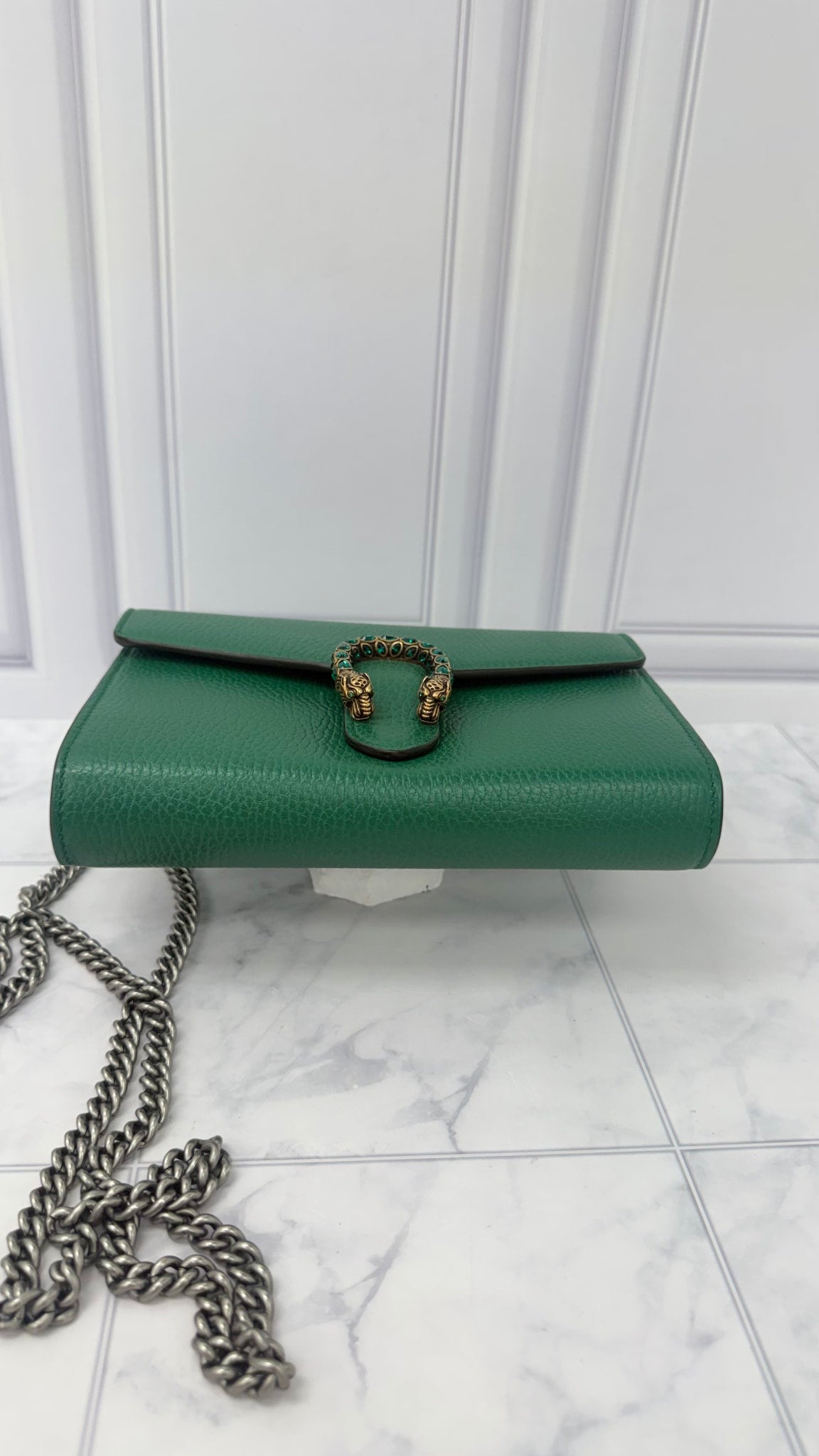 LIKE NEW - Gucci Green Grained Leather Dionysus Wallet on A Chain 