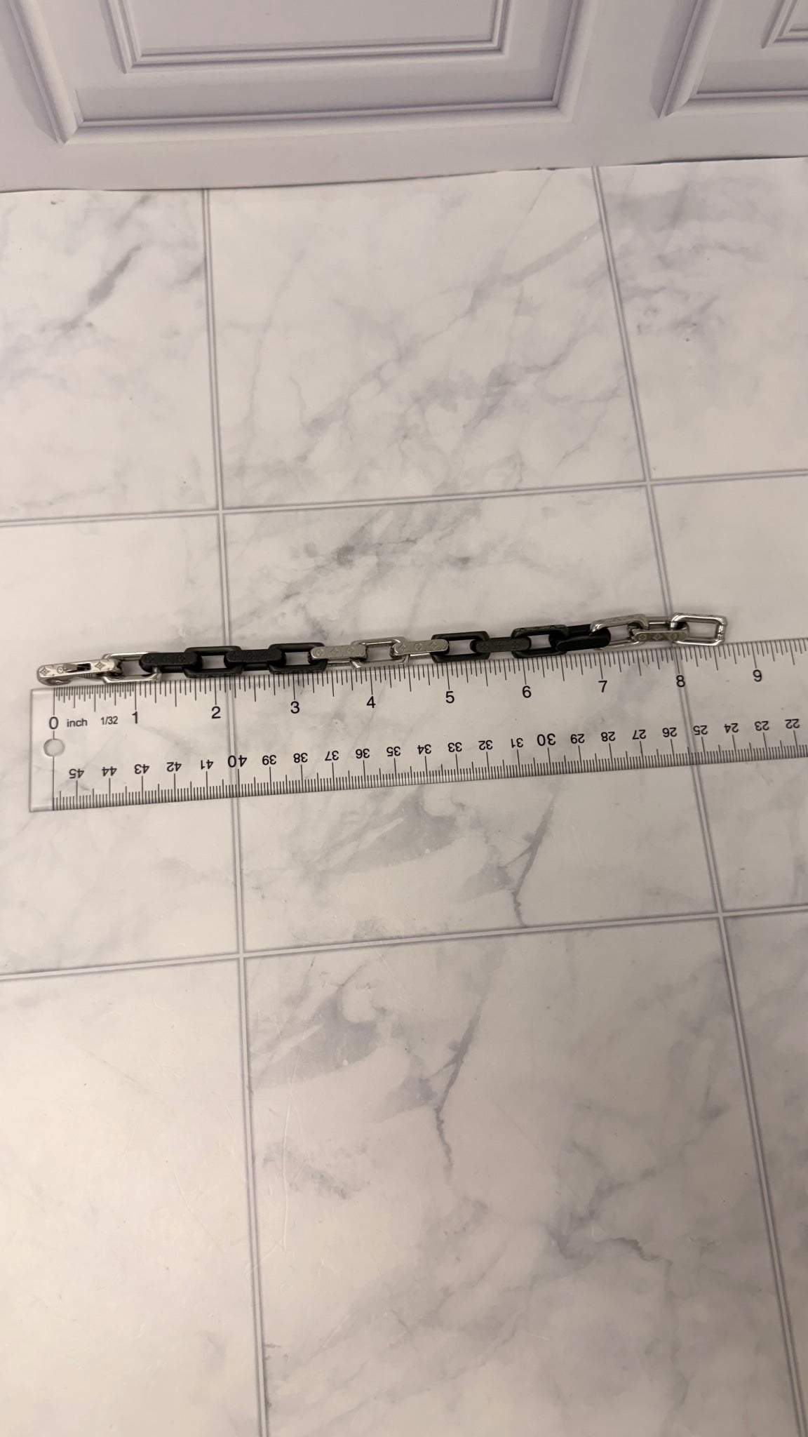Louis Vuitton Silver And Black Tone Chain Necklace And Bracelet Set 