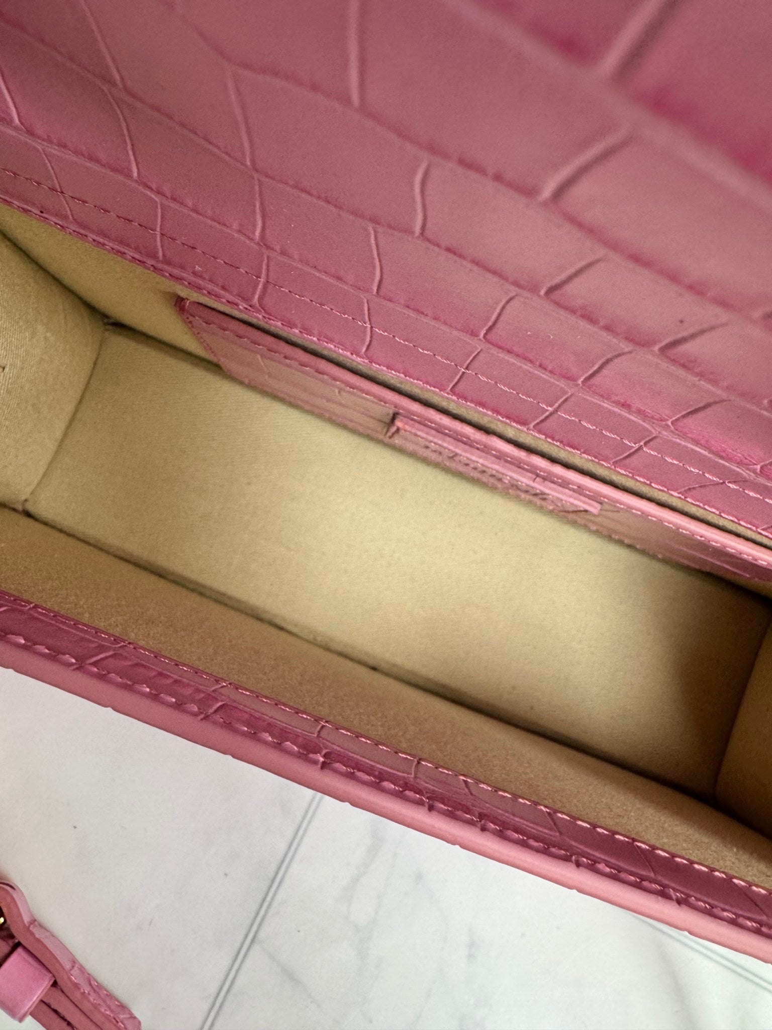 BRAND NEW - Jacquemus Pink Croc Embossed Leather Le Bambino Long 2Way Bag