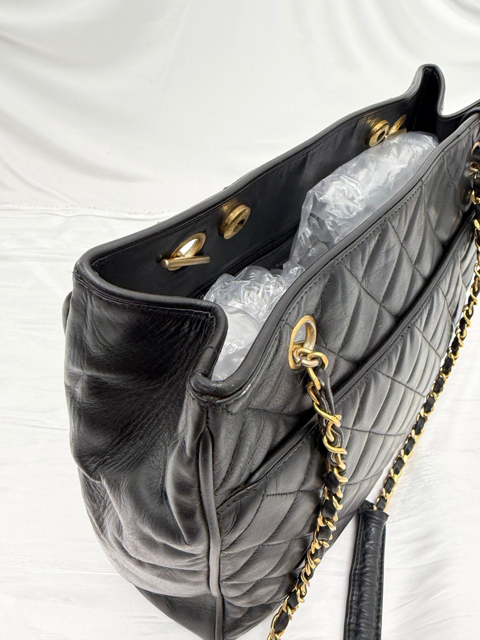 Chanel Black Quilted Lambskin Jumbo Chain Tote