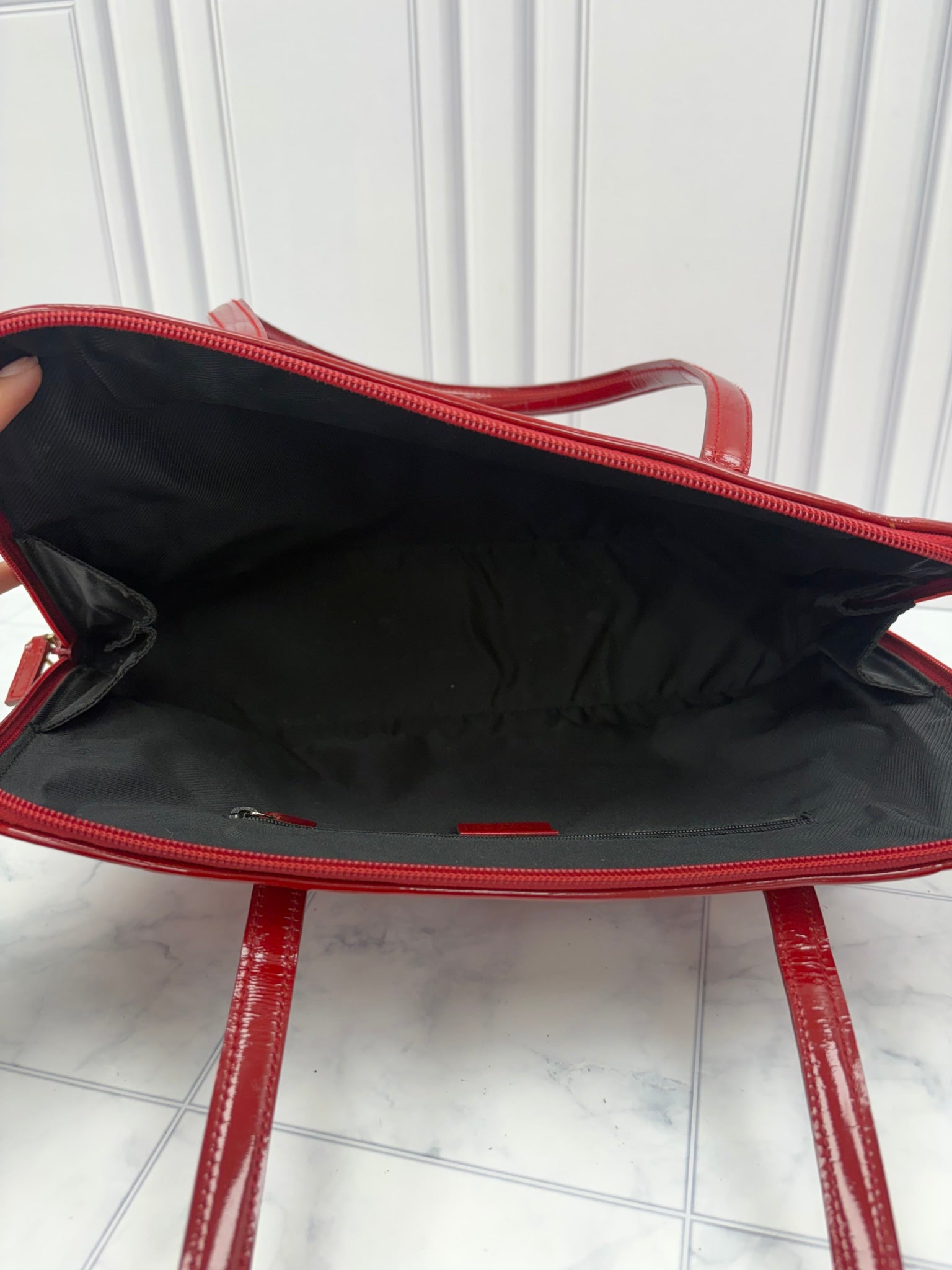  Gucci Red GG Canvas Tote Bag
