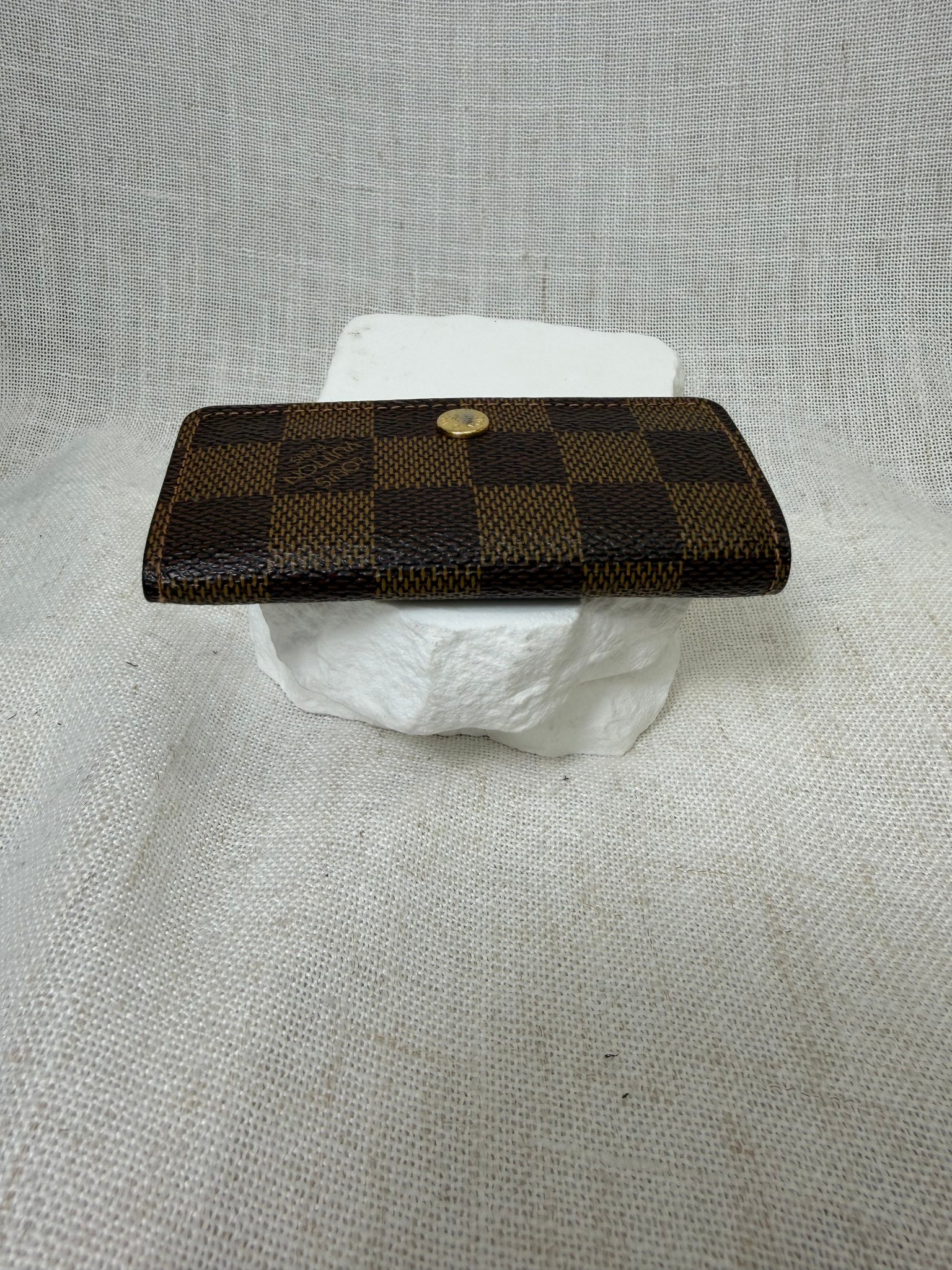 Louis Vuitton Damier Ebene 4 Key Holder Case