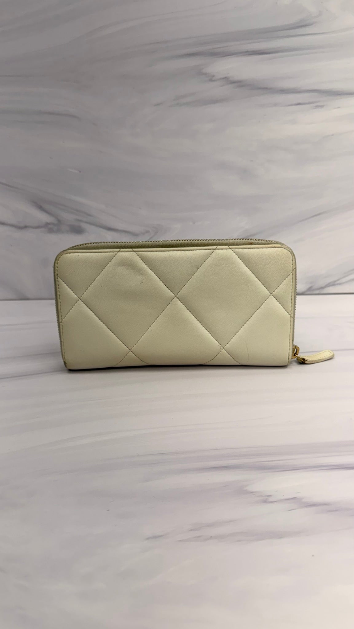 Chanel Cream Calfskin Leather Zippy Wallet 