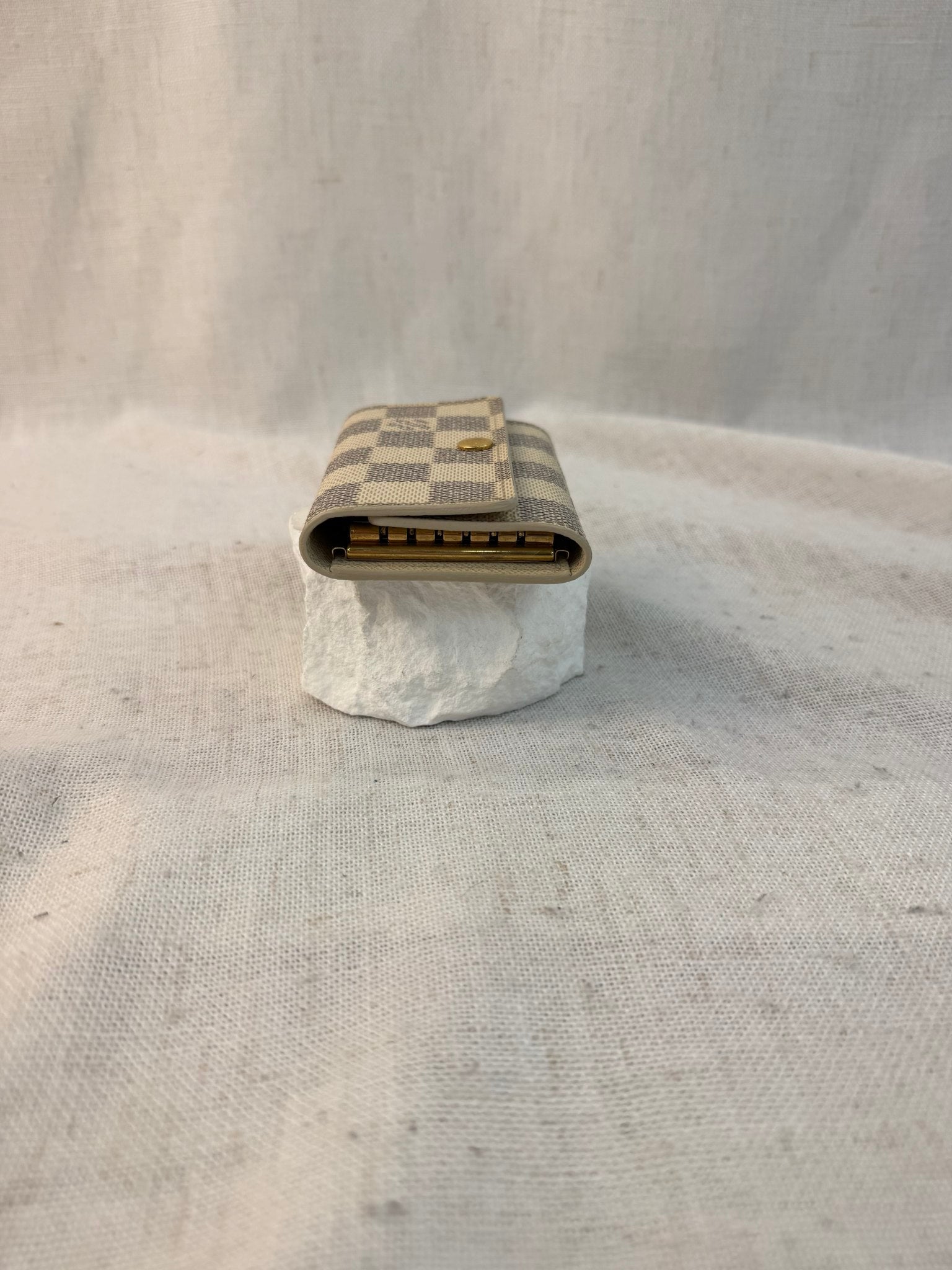 Louis Vuitton Damier Azur 6 Ring Key Holder
