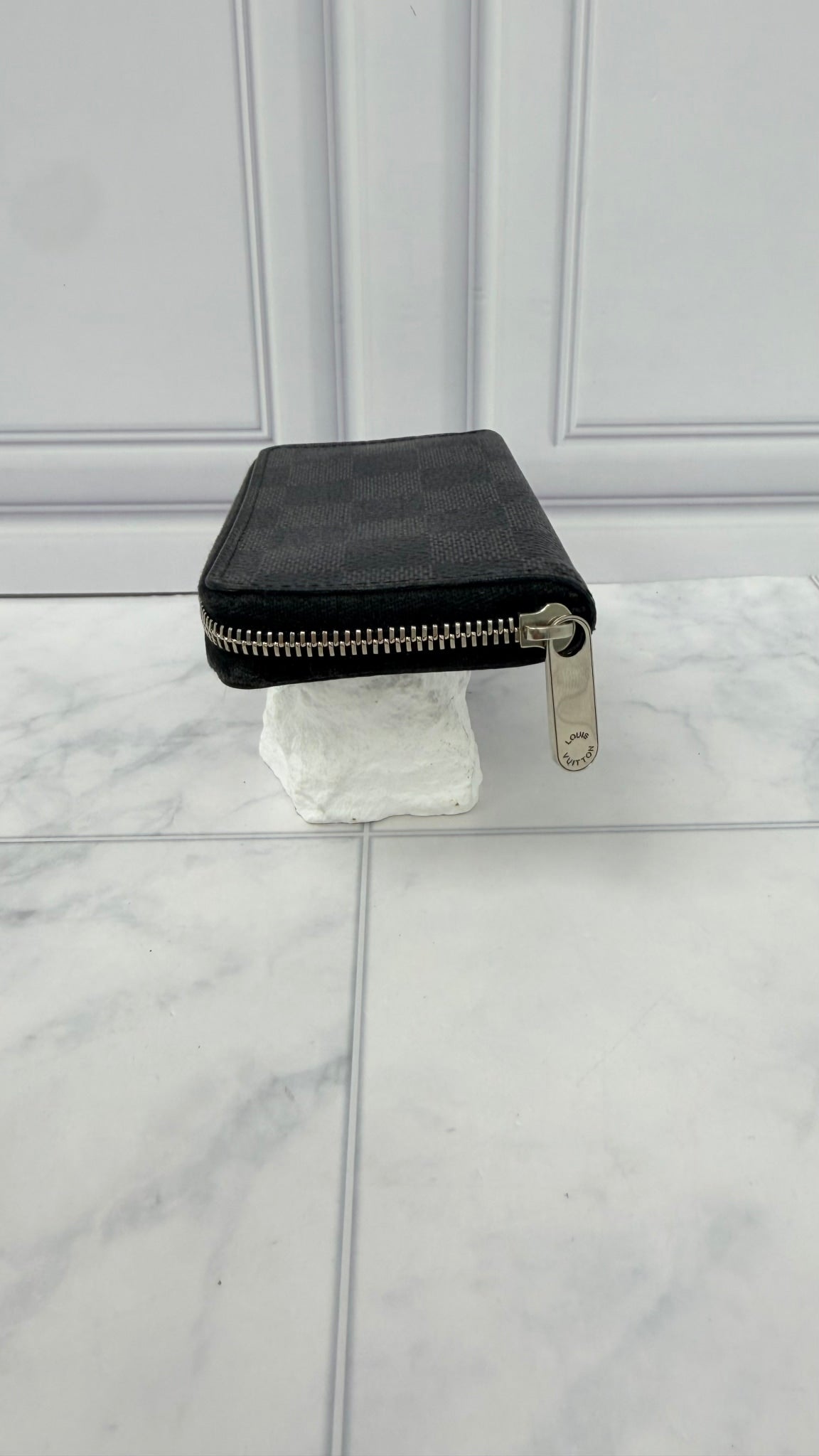 Louis Vuitton Damier Graphite Zippy Coin Case 