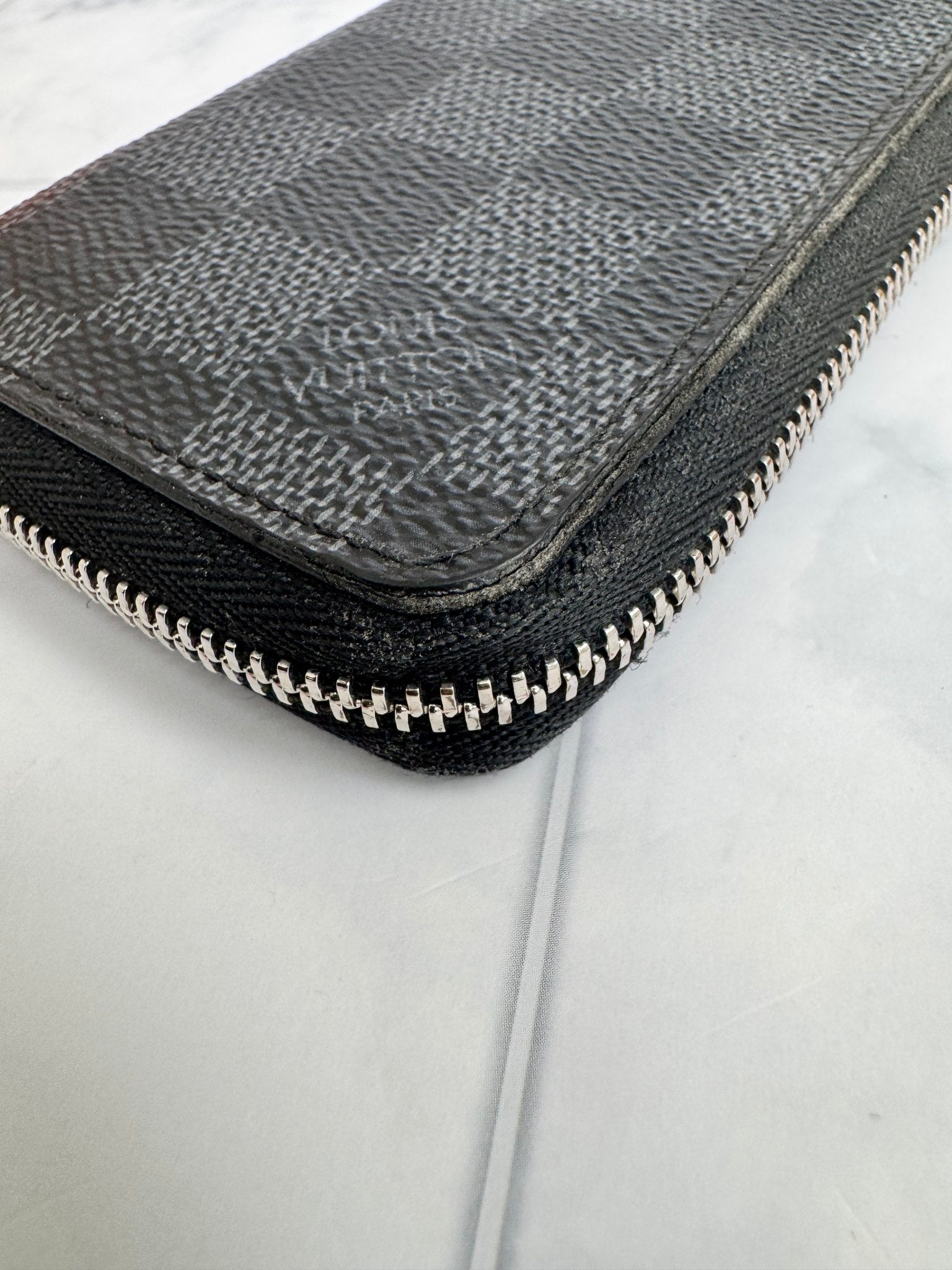 Louis Vuitton Damier Graphite Zippy Coin Purse