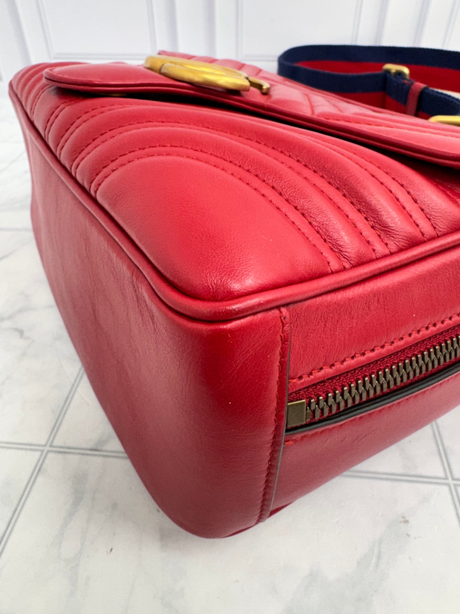 LIKE NEW - Gucci Red Matelasse GG Marmont Small 2Way Bag