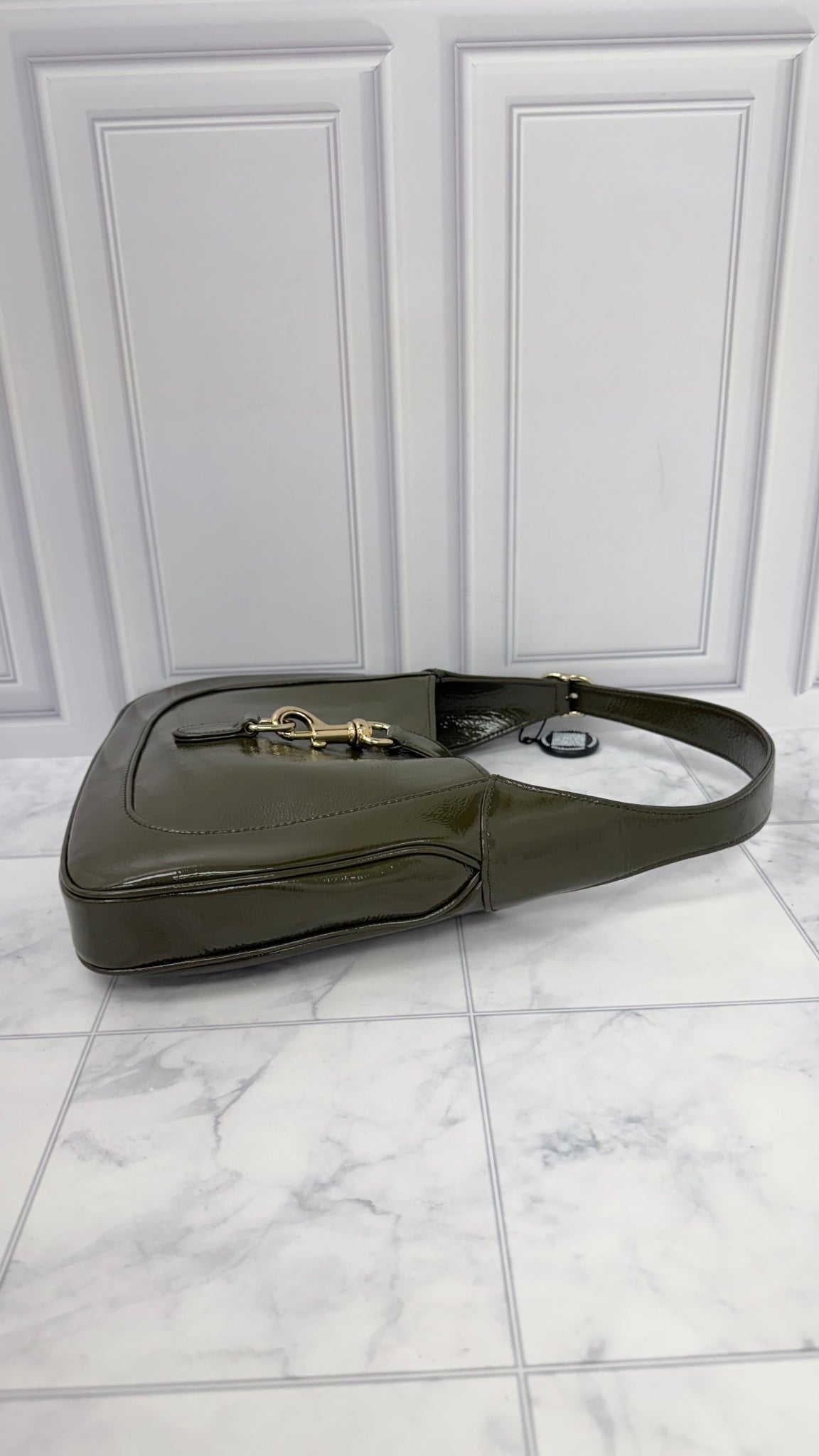 BRAND NEW - Gucci Green Patent Leather Jackie Shoulder Bag 