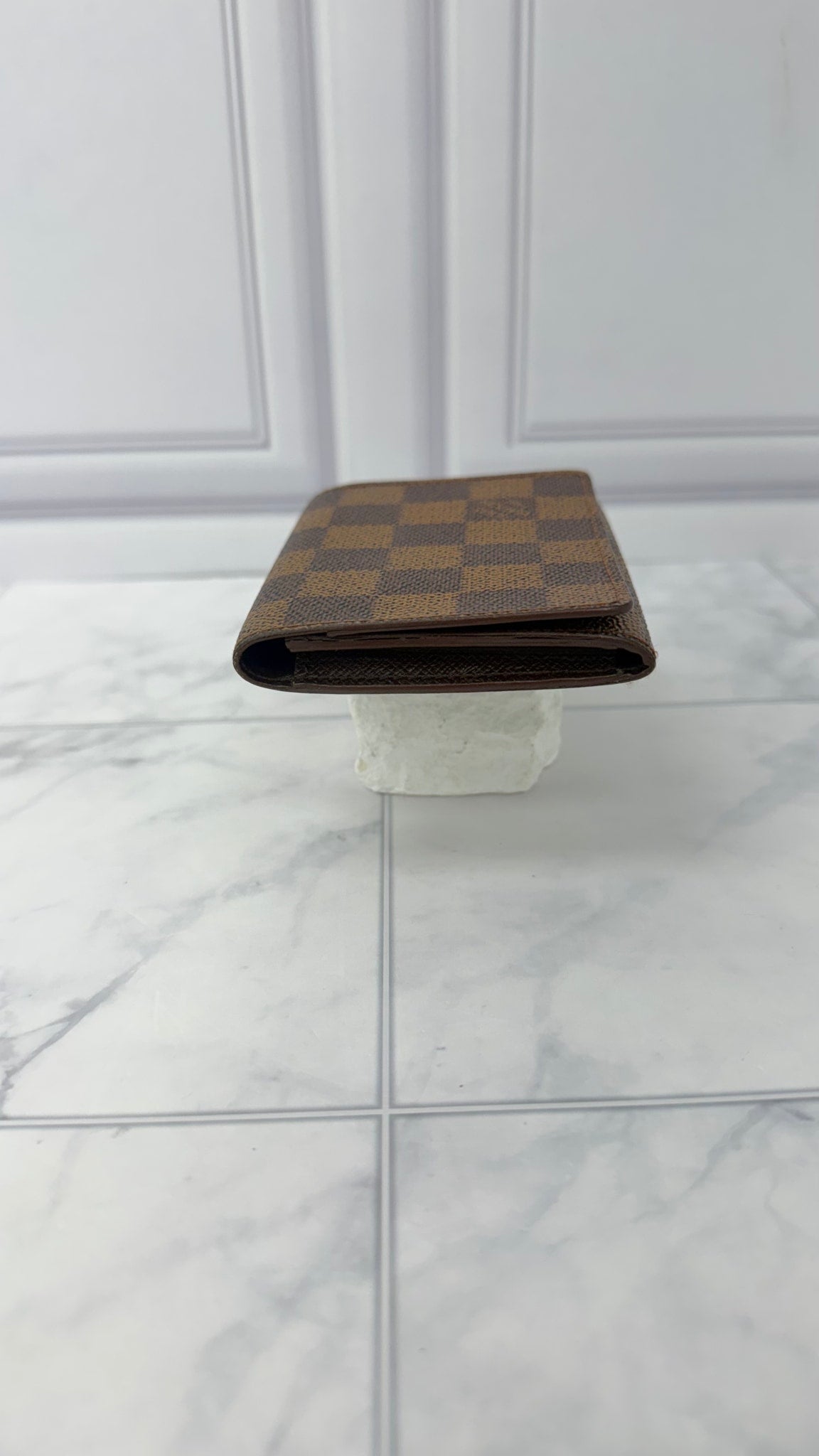 Louis Vuitton Damier Ebene Card Holder 