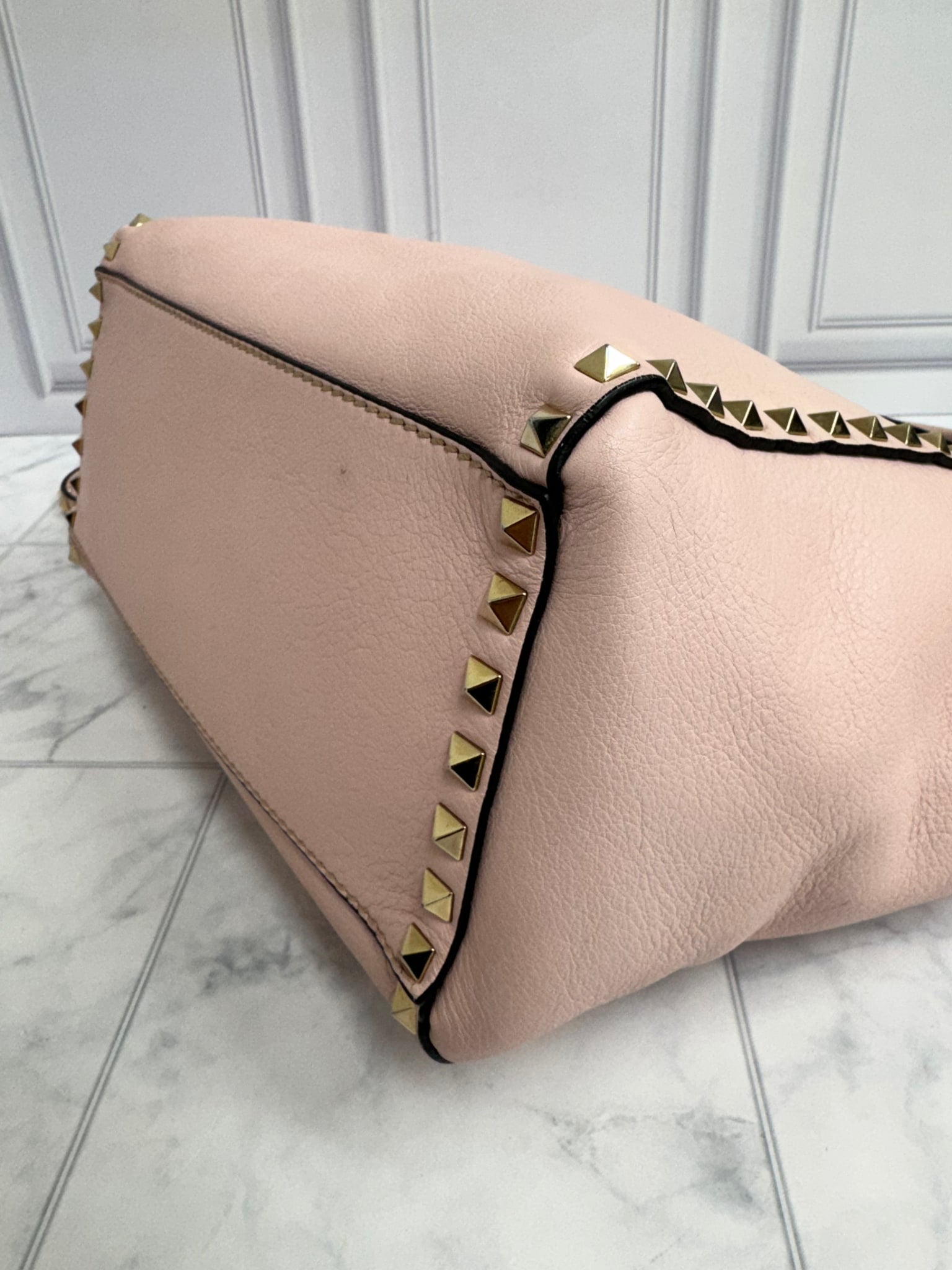 Valentino Baby Pink Grained Leather Rockstud Trapeze Medium 2Way Bag