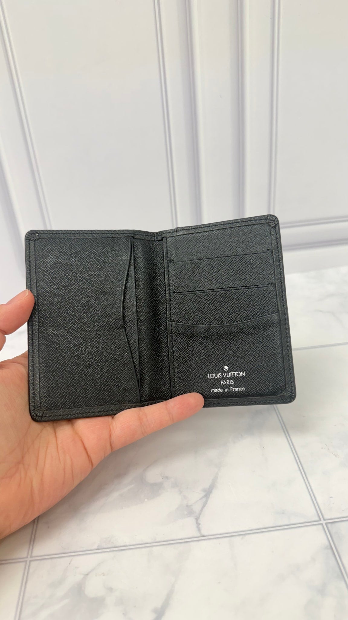Louis Vuitton Black Taiga Leather Pocket Organizer 
