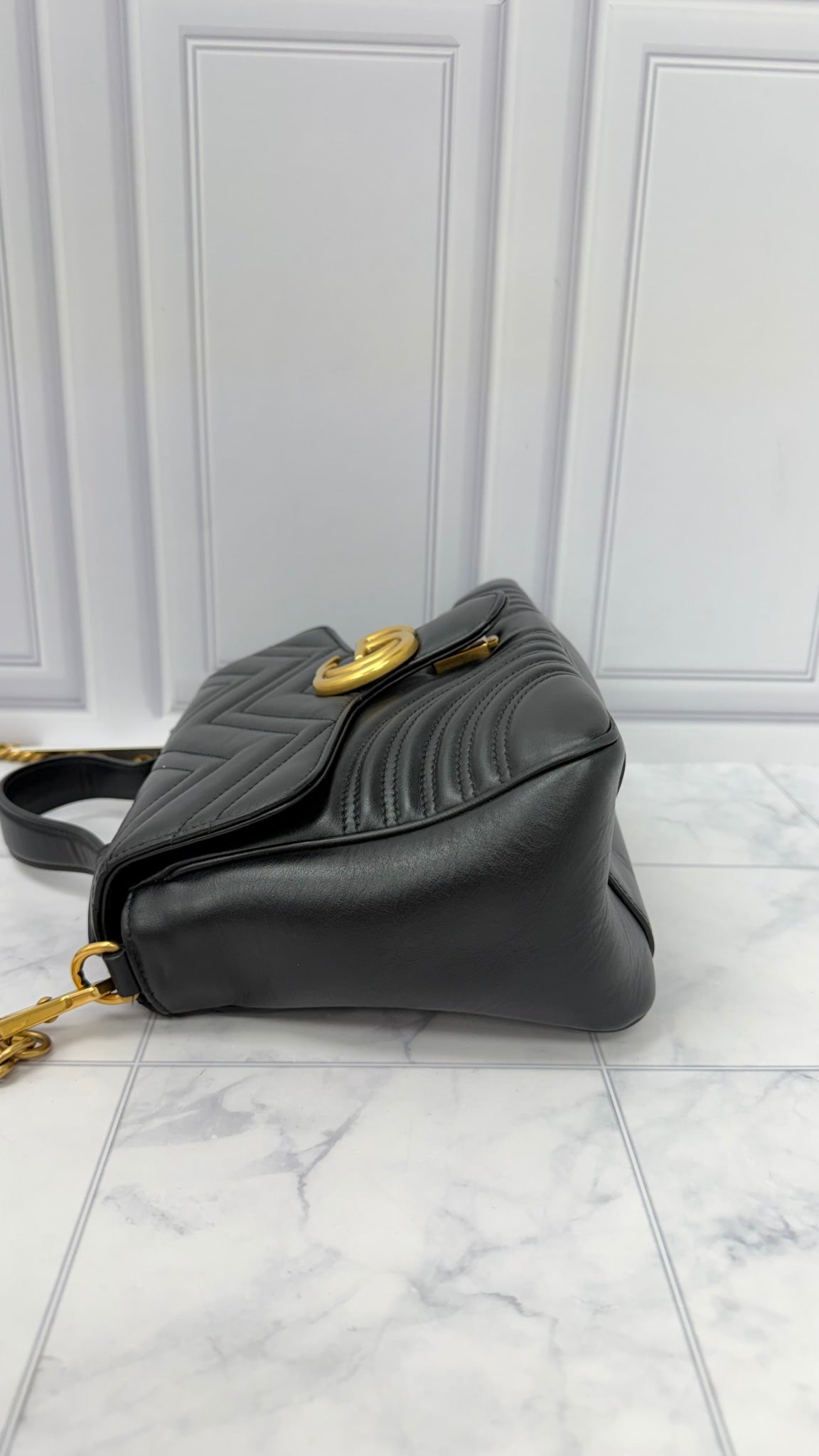 Gucci Black Leather GG Marmont Top Handle 2Way Bag 
