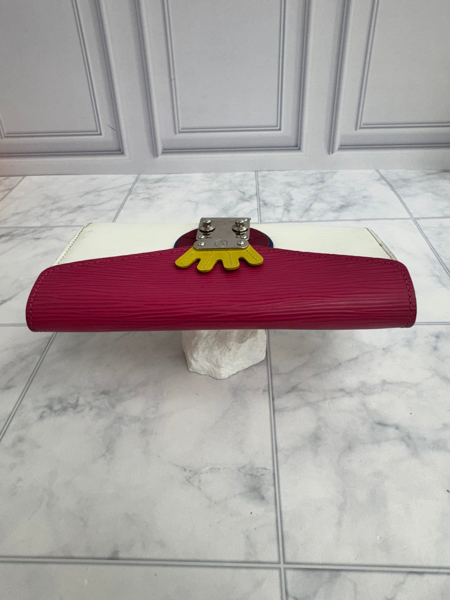 Louis Vuitton Pink And White Epi Tribal Mask Sarah Wallet