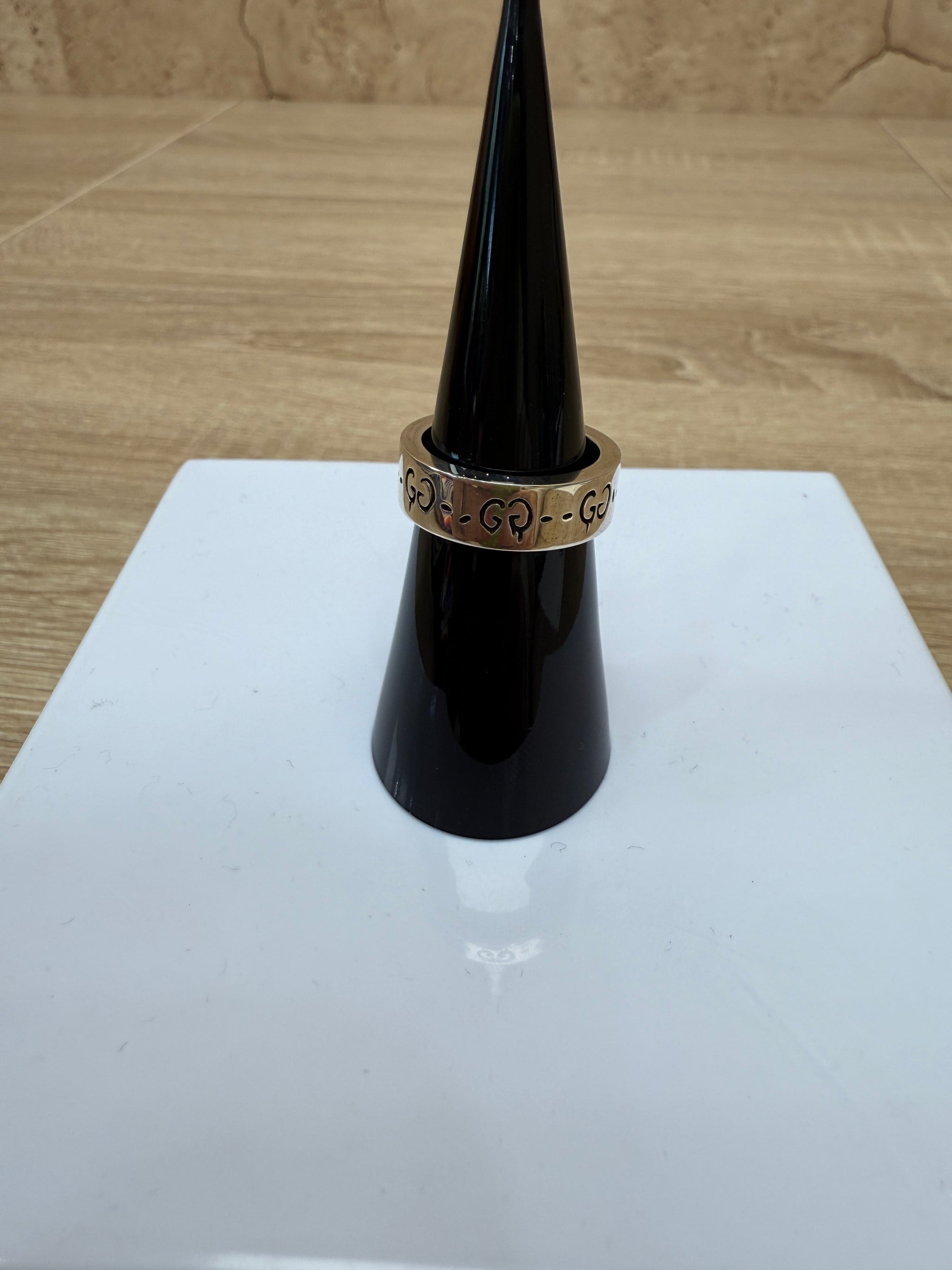 Gucci Ghost Ring - Size 5