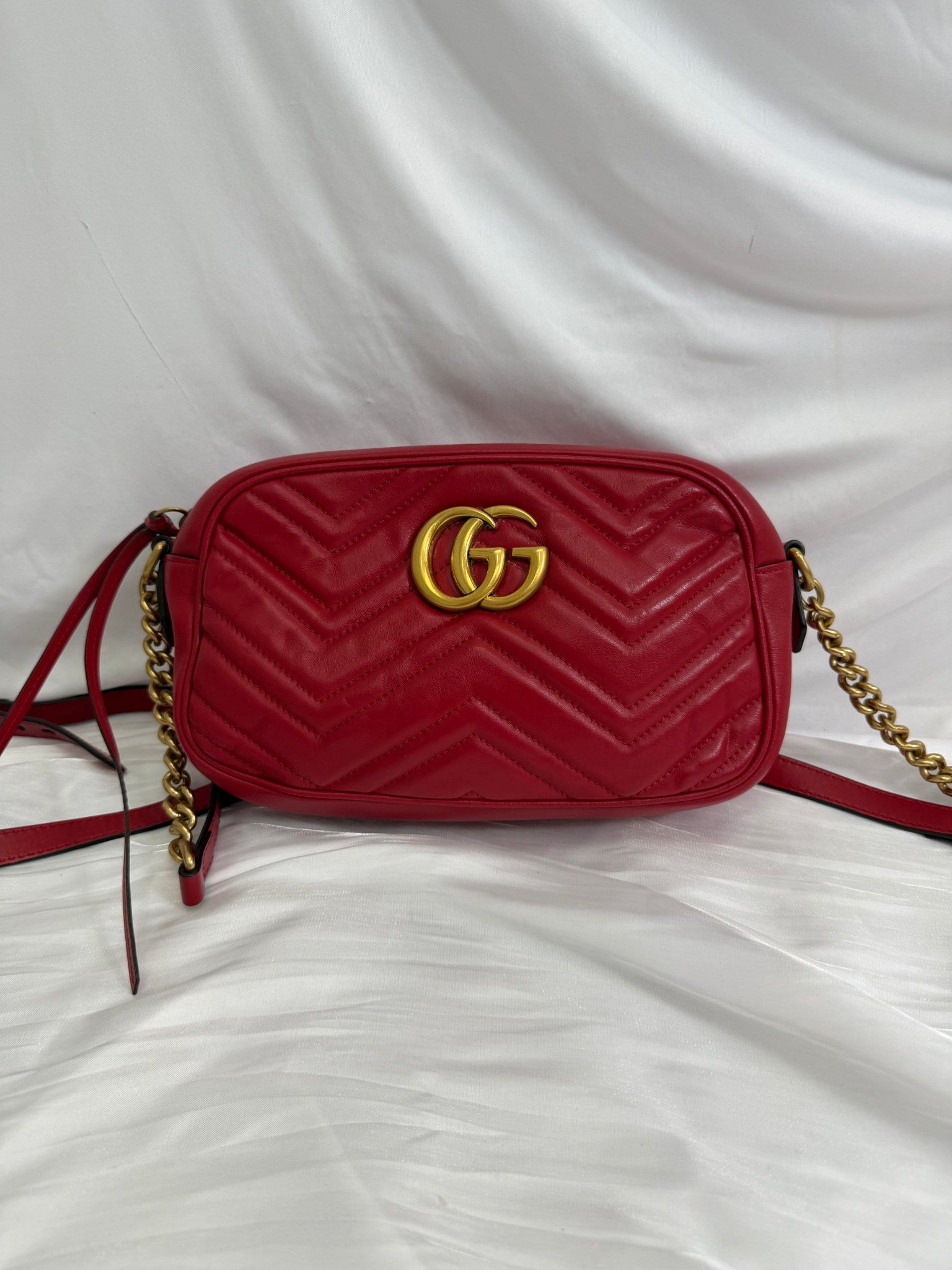 Gucci Red Chevron Quilted Leather GG Marmont Camera Bag