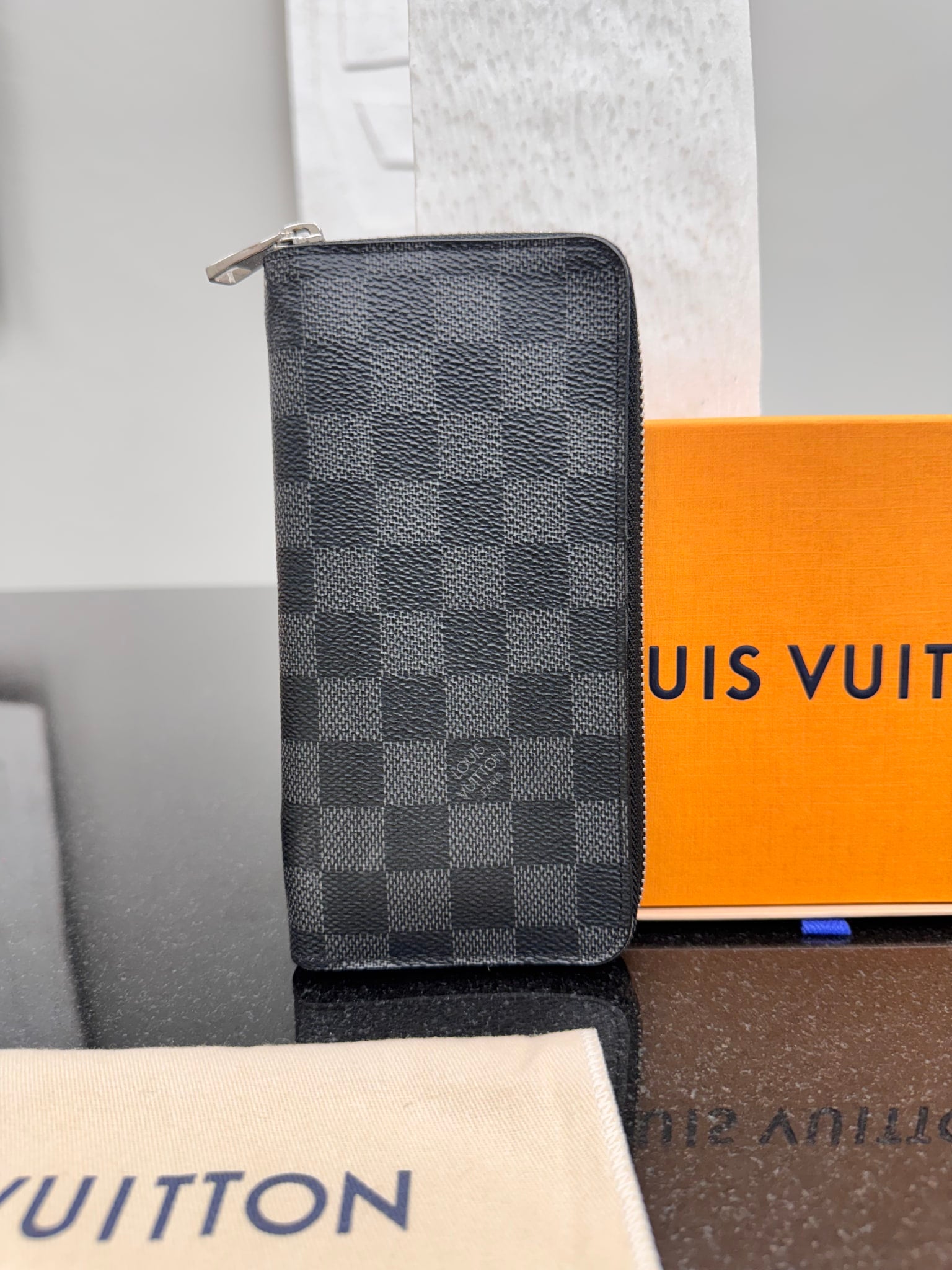 Louis Vuitton Damier Graphite Long Zippy Wallet