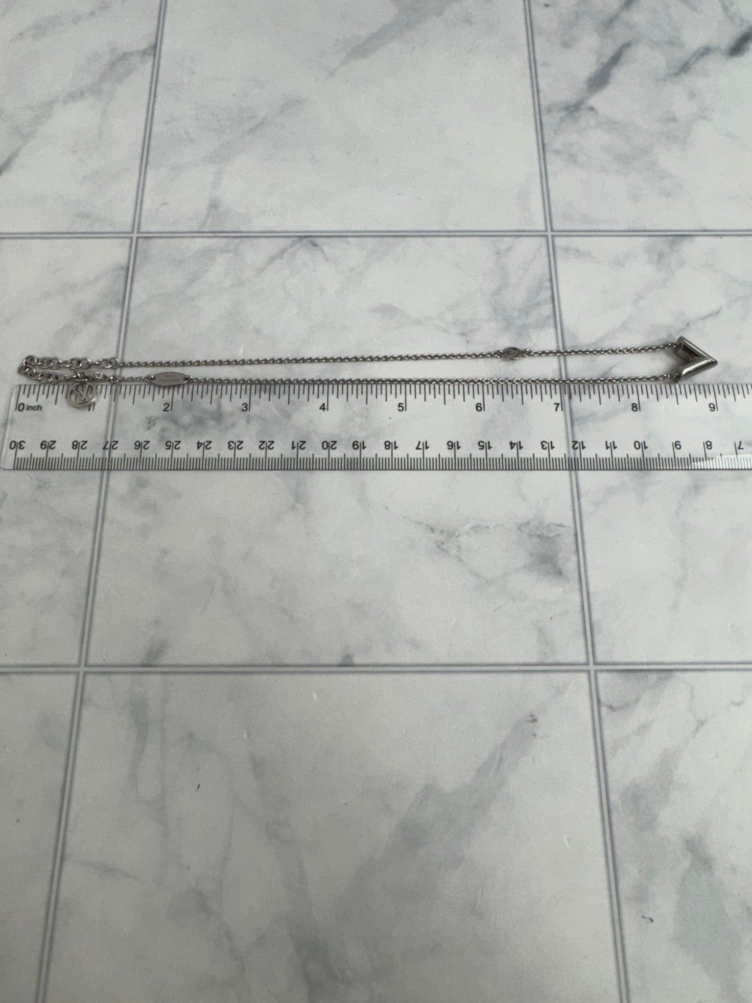 Louis Vuitton Silver Tone Essential V Necklace