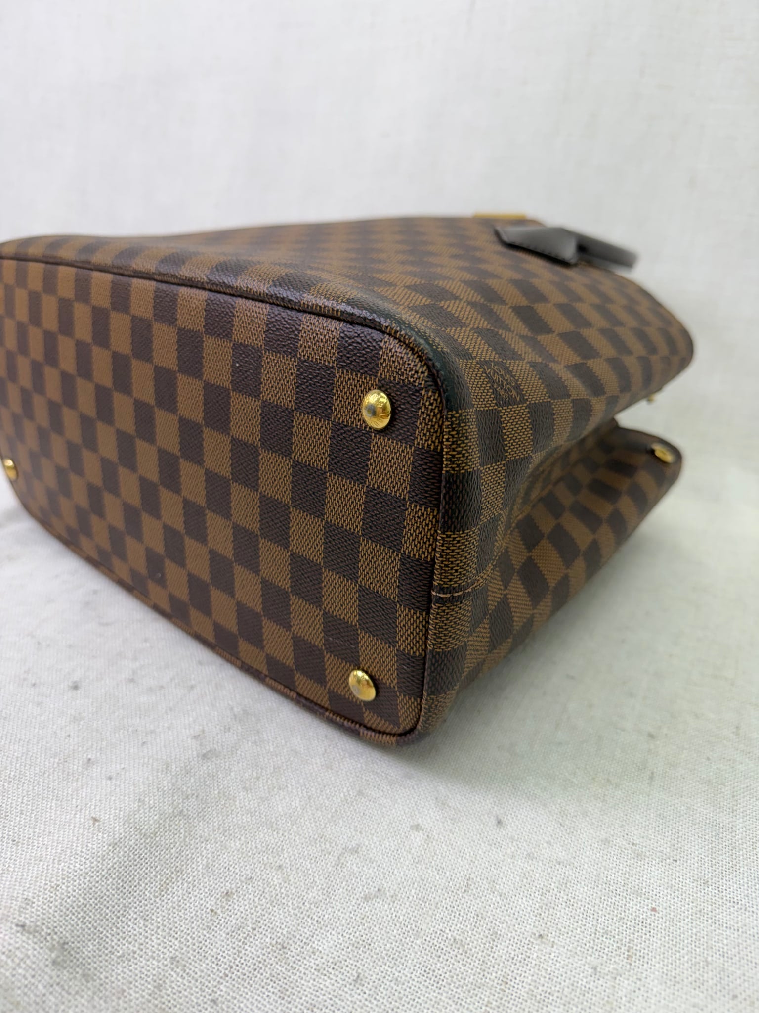 Louis Vuitton Damier Ebene Kensington V Bag