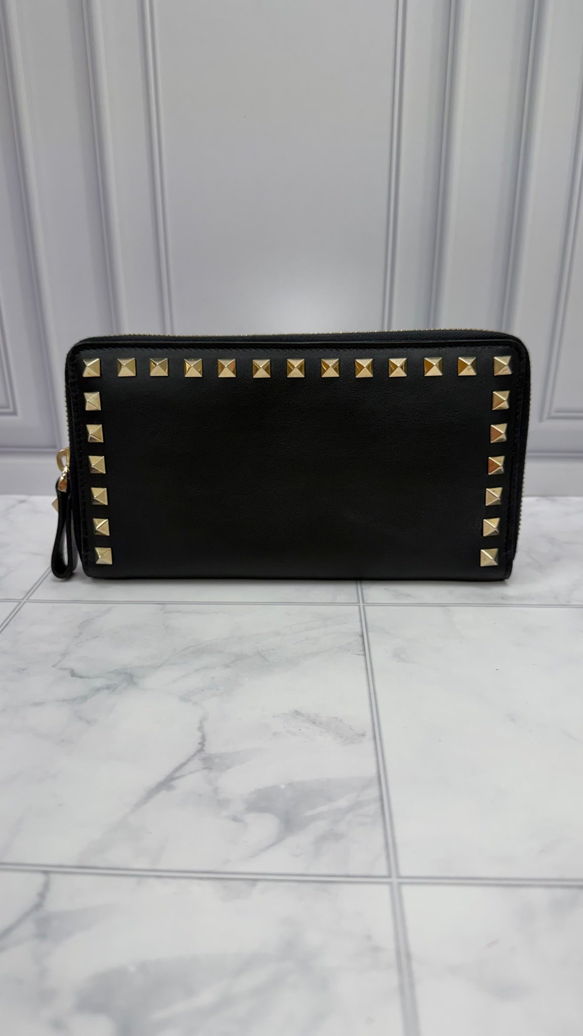 Valentino Black Leather Rockstud Zippy Wallet