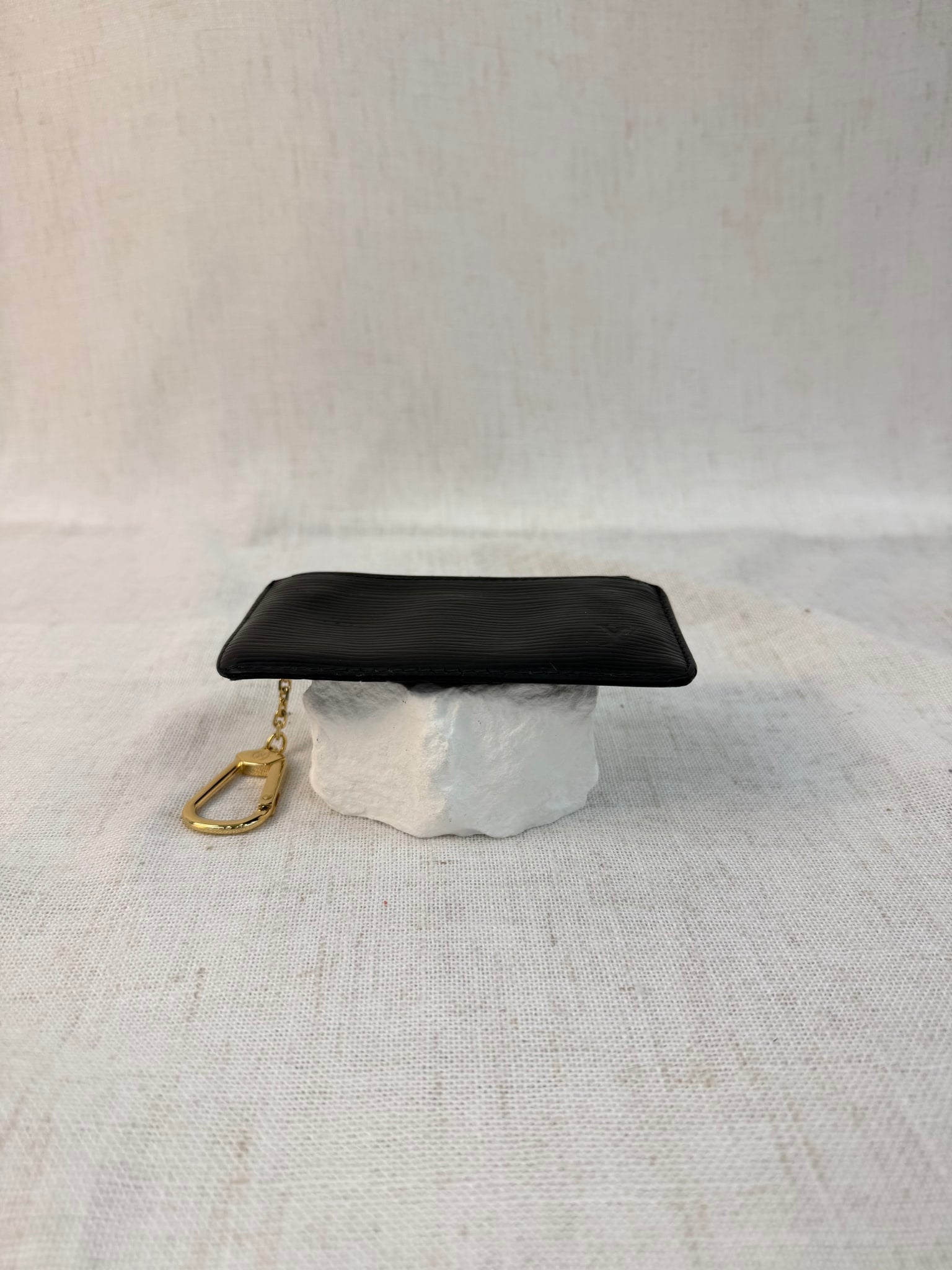 Louis Vuitton Black Epi Leather Key Cles