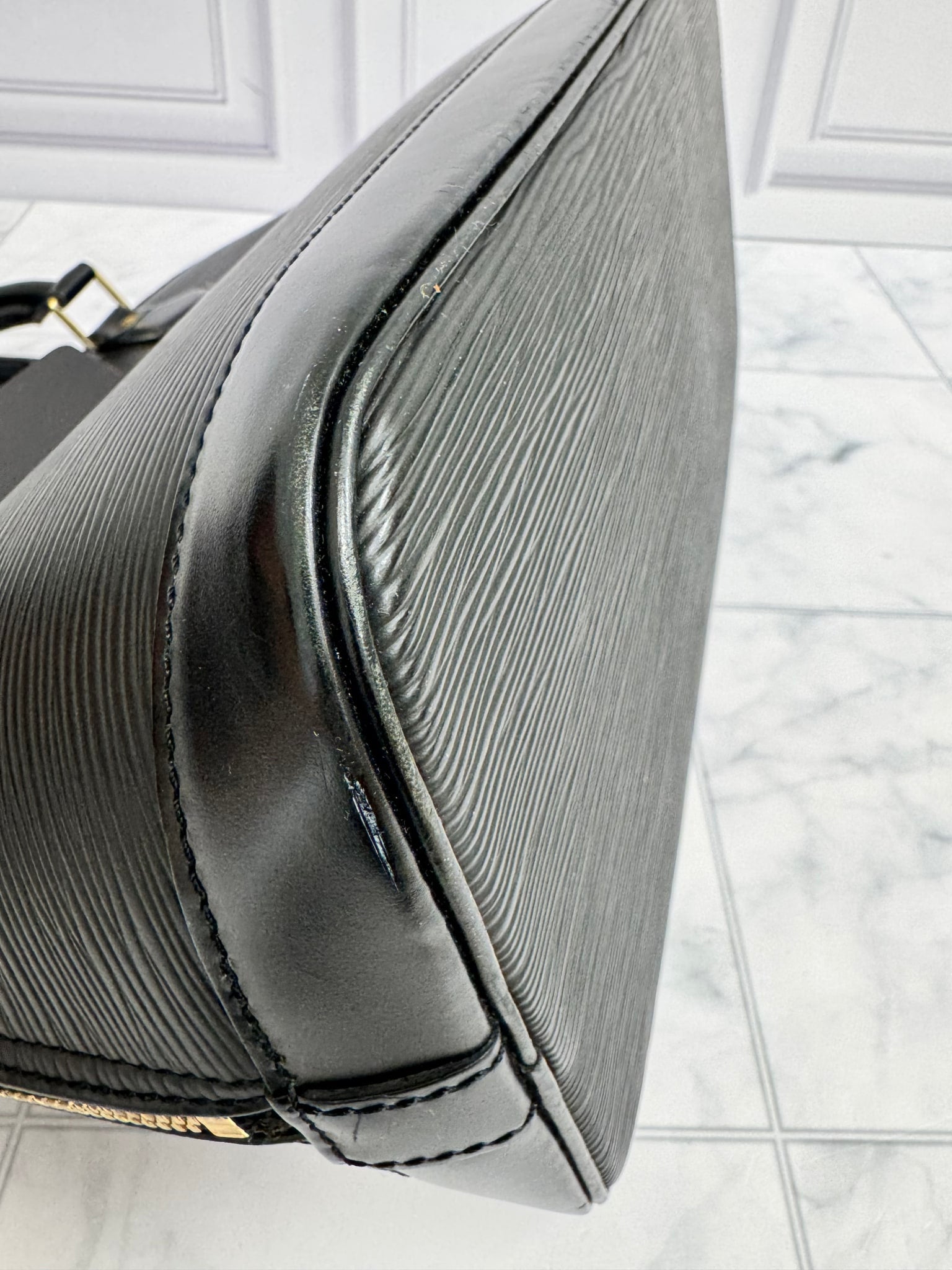 Louis Vuitton Black Epi Leather Alma PM