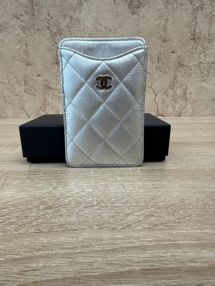 Chanel Metallic Silver Quilted Lambskin Card Case