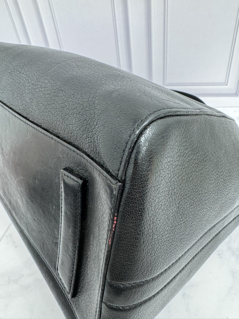 Givenchy Black Leather Antigona Medium 2Way Bag 