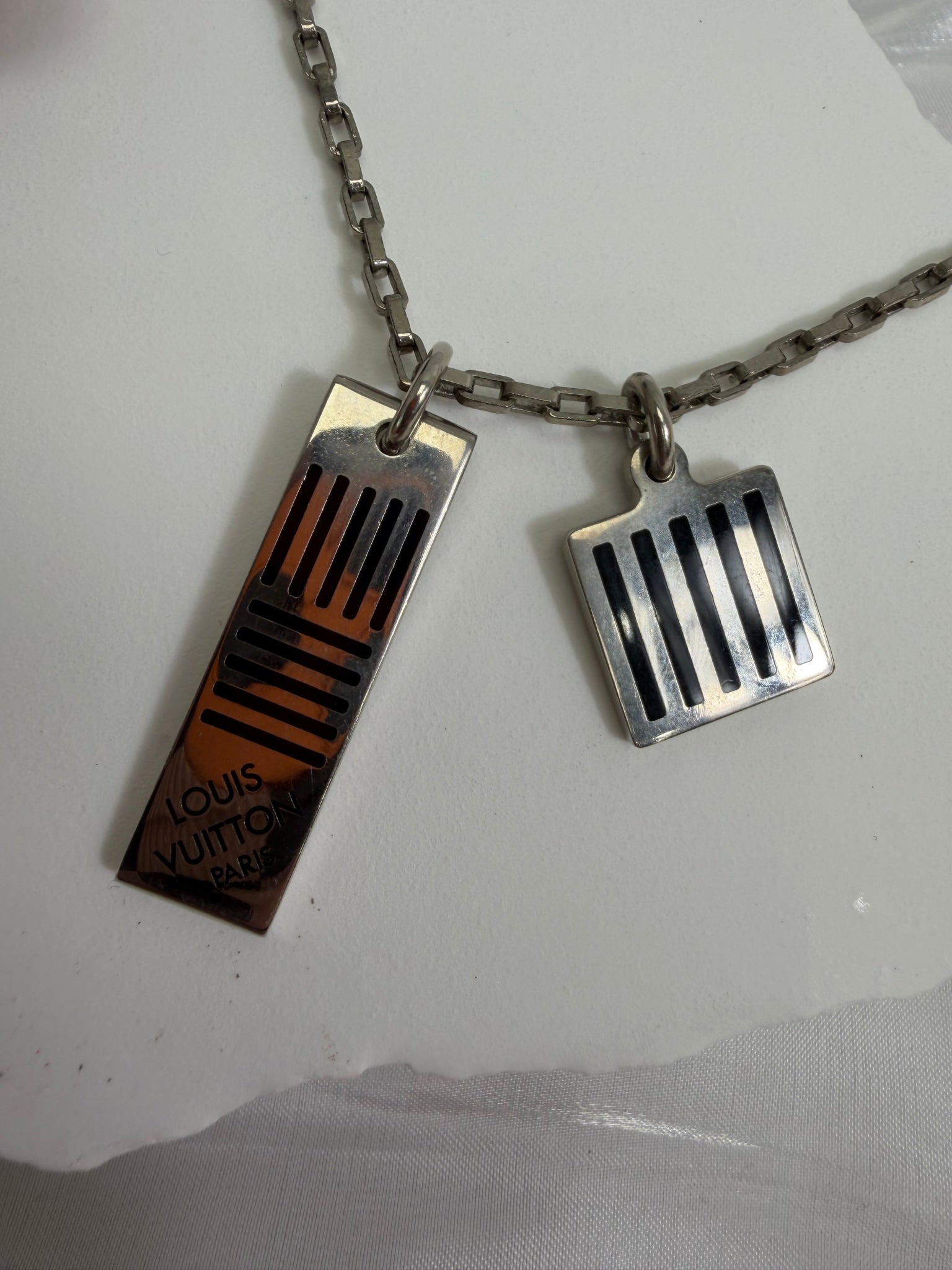 Louis Vuitton Silver Pendant Necklace 