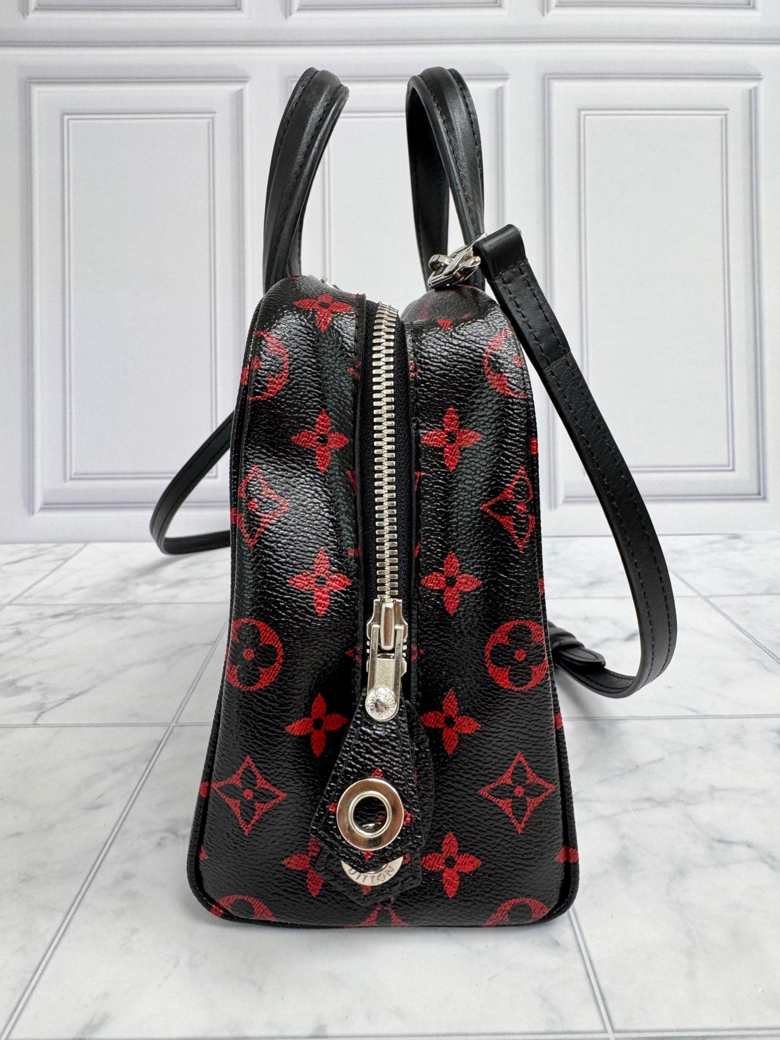 Louis Vuitton Infrarouge Monogram Dora Soft BB 2way Bag