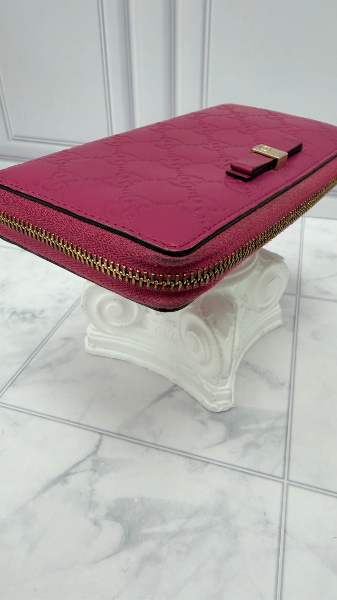 Gucci Magenta Guccissima Leather Zippy Bow Wallet