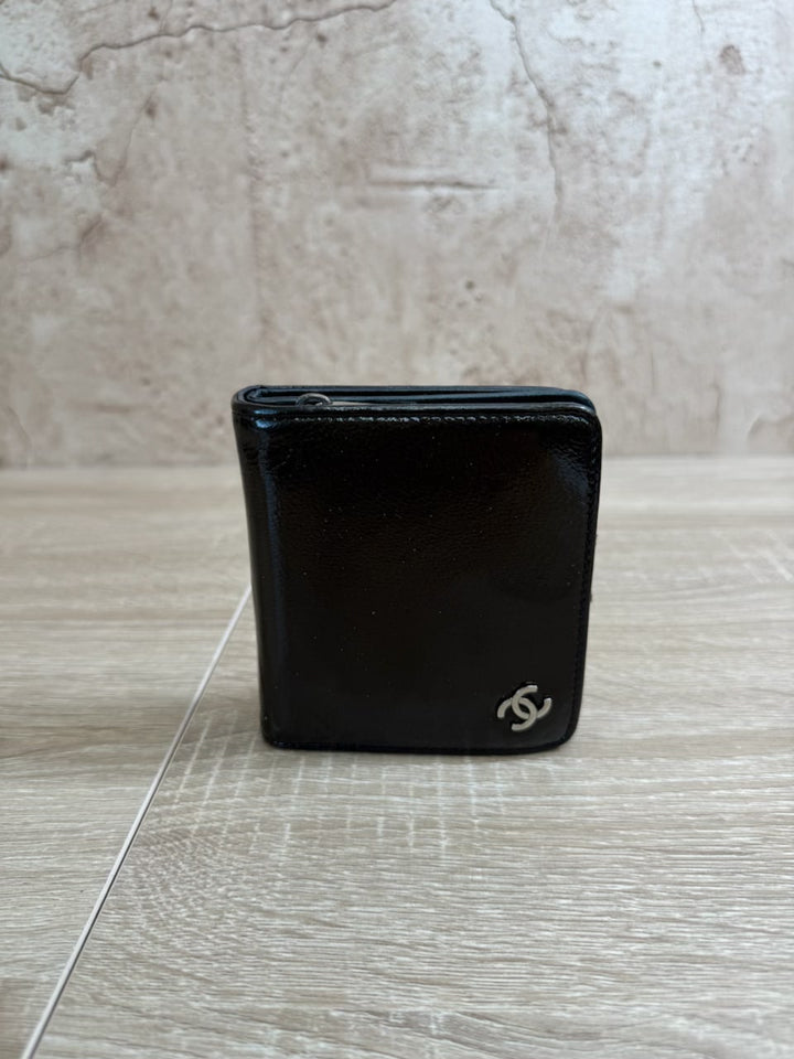 Chanel Black Patent Leather Zippy Compact Wallet  